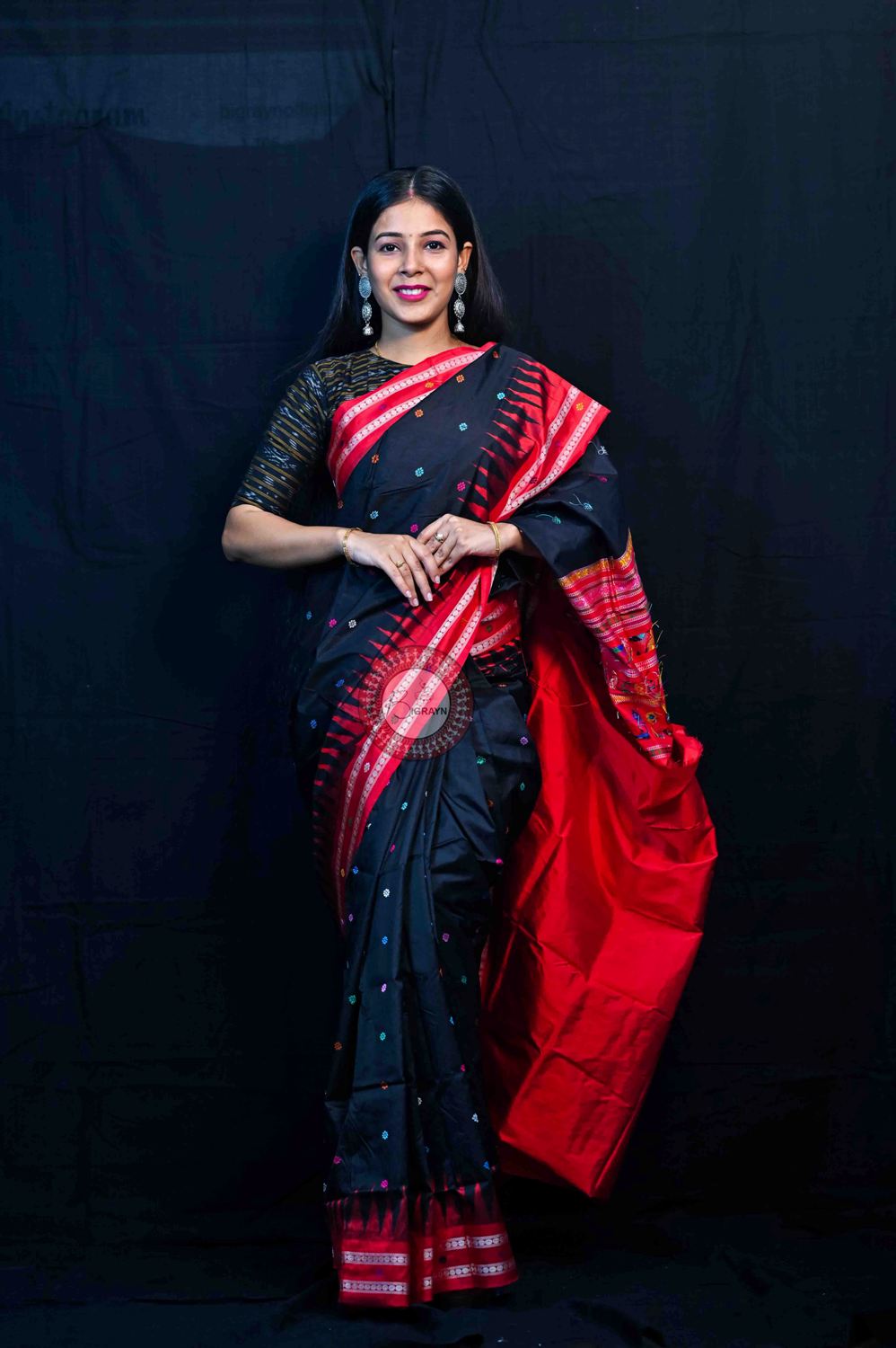 Black Red Dolabedi Silk Saree