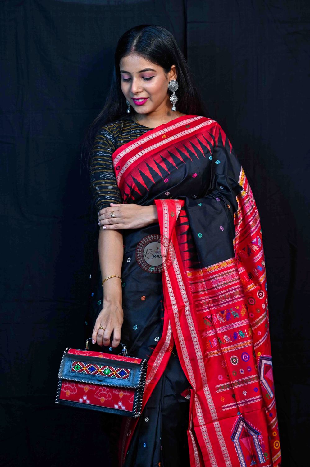 Black Red Dolabedi Silk Saree