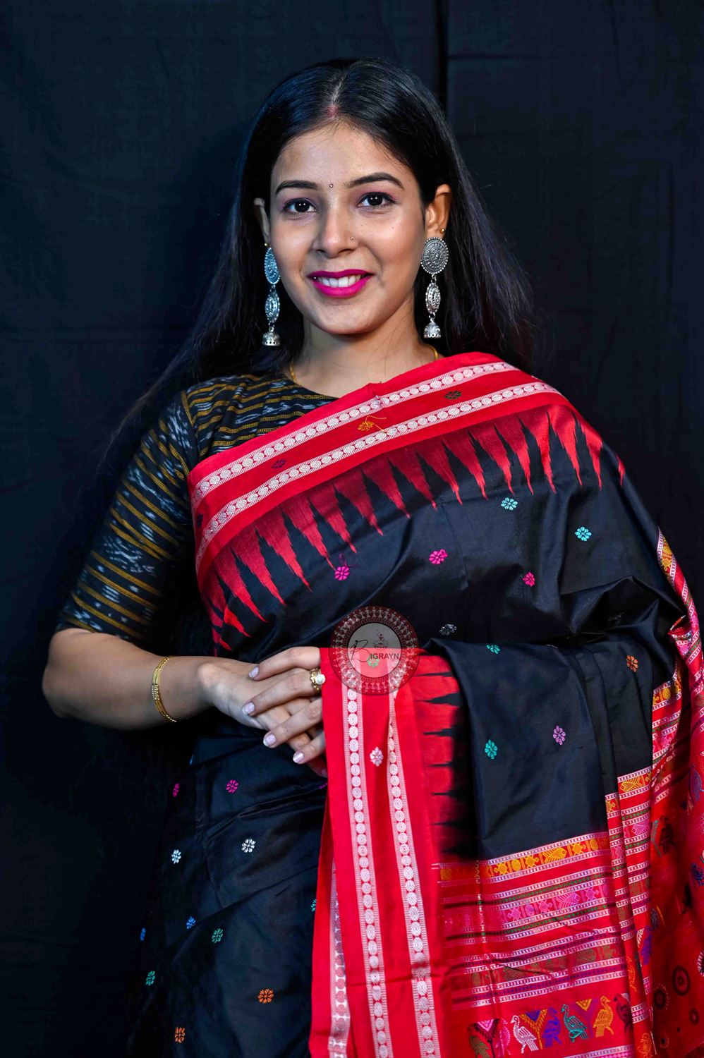 Black Red Dolabedi Silk Saree