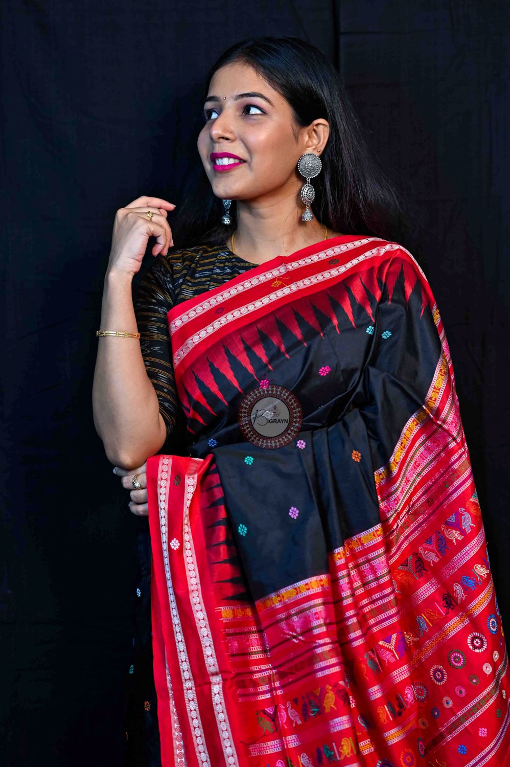 Black Red Dolabedi Silk Saree