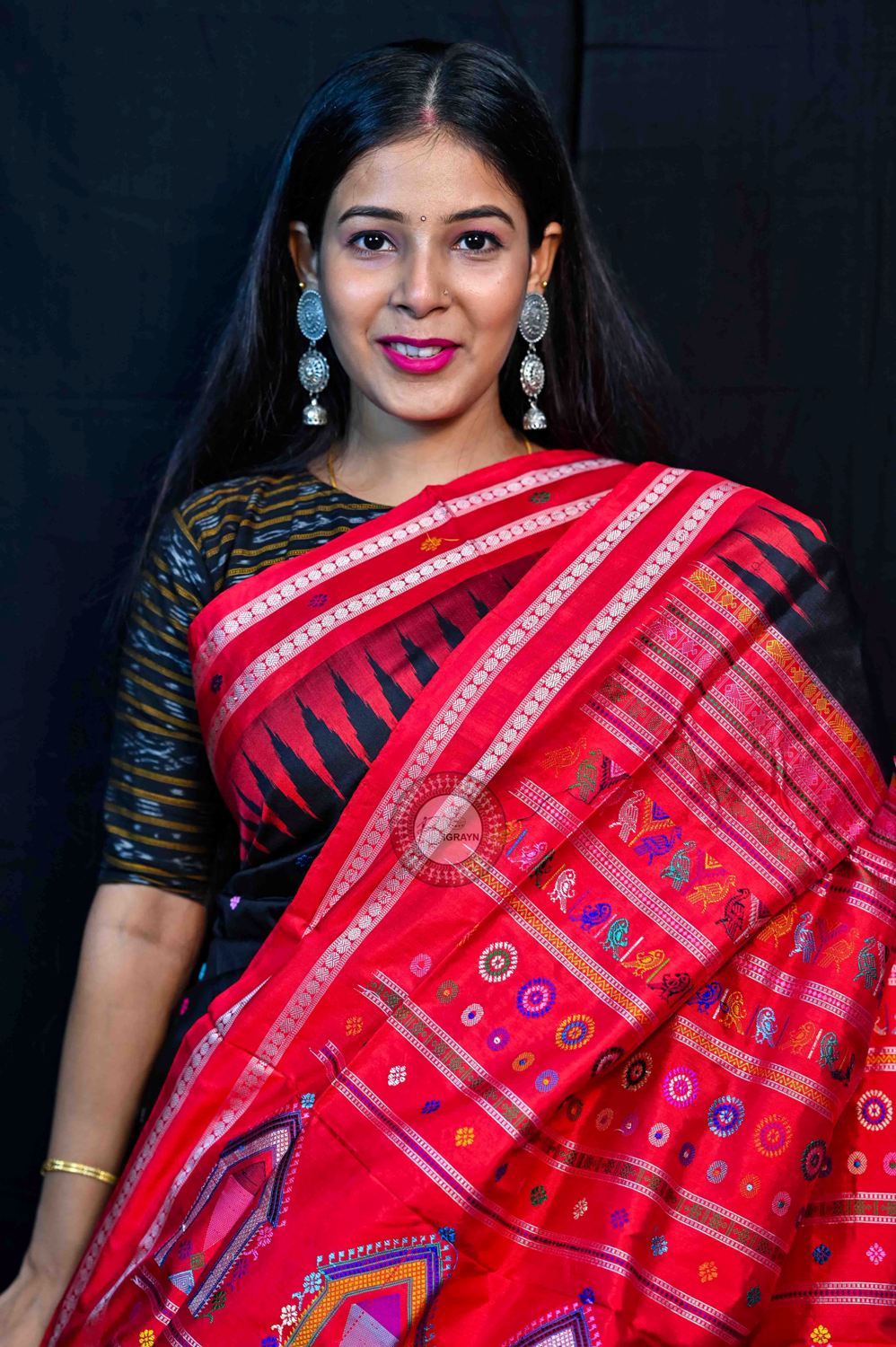 Black Red Dolabedi Silk Saree