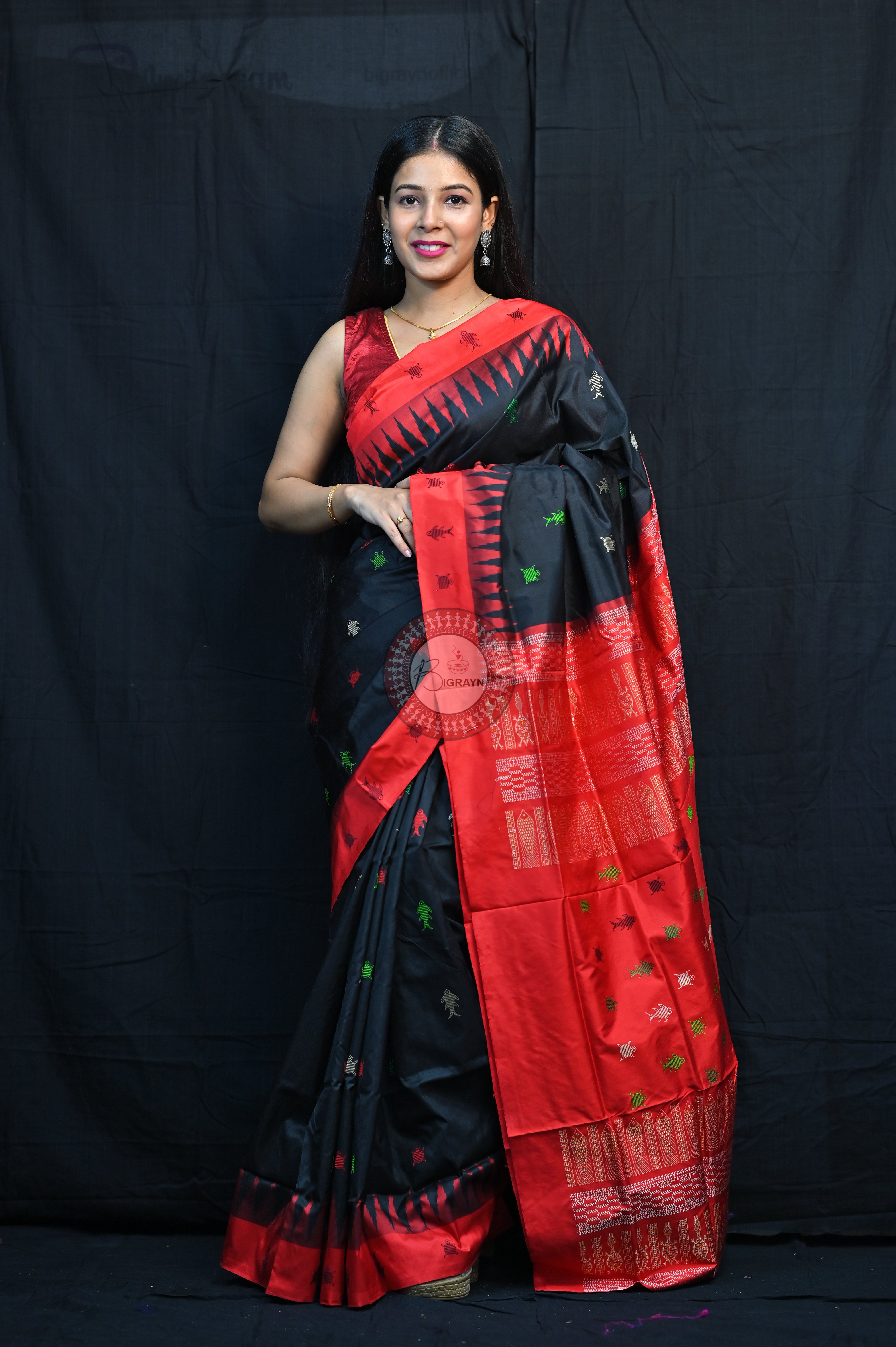 Mastya Kachhap Black Red Bomkai Silk Saree