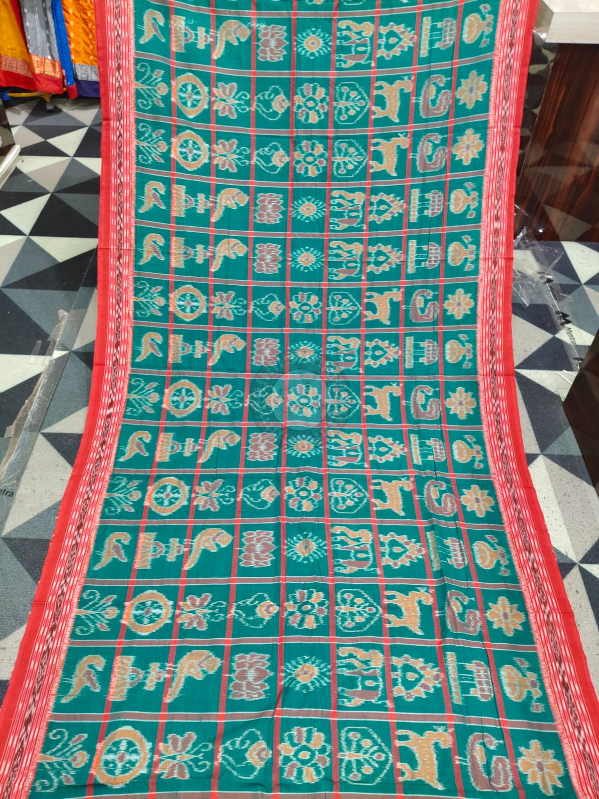 Green Red Nabakothi Design Khandua Cotton Saree