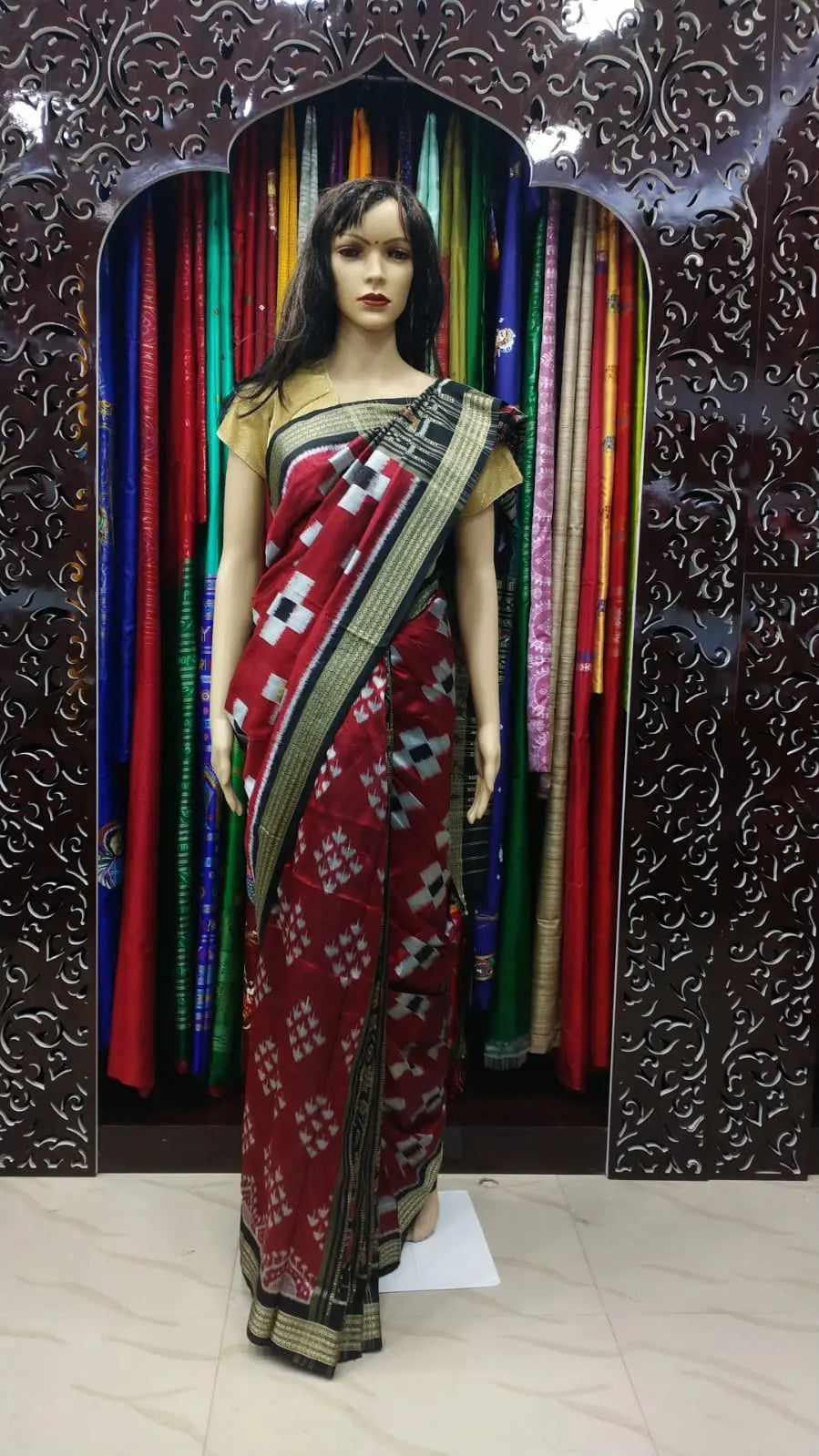 Red Black Pasapali Khandua Silk Saree
