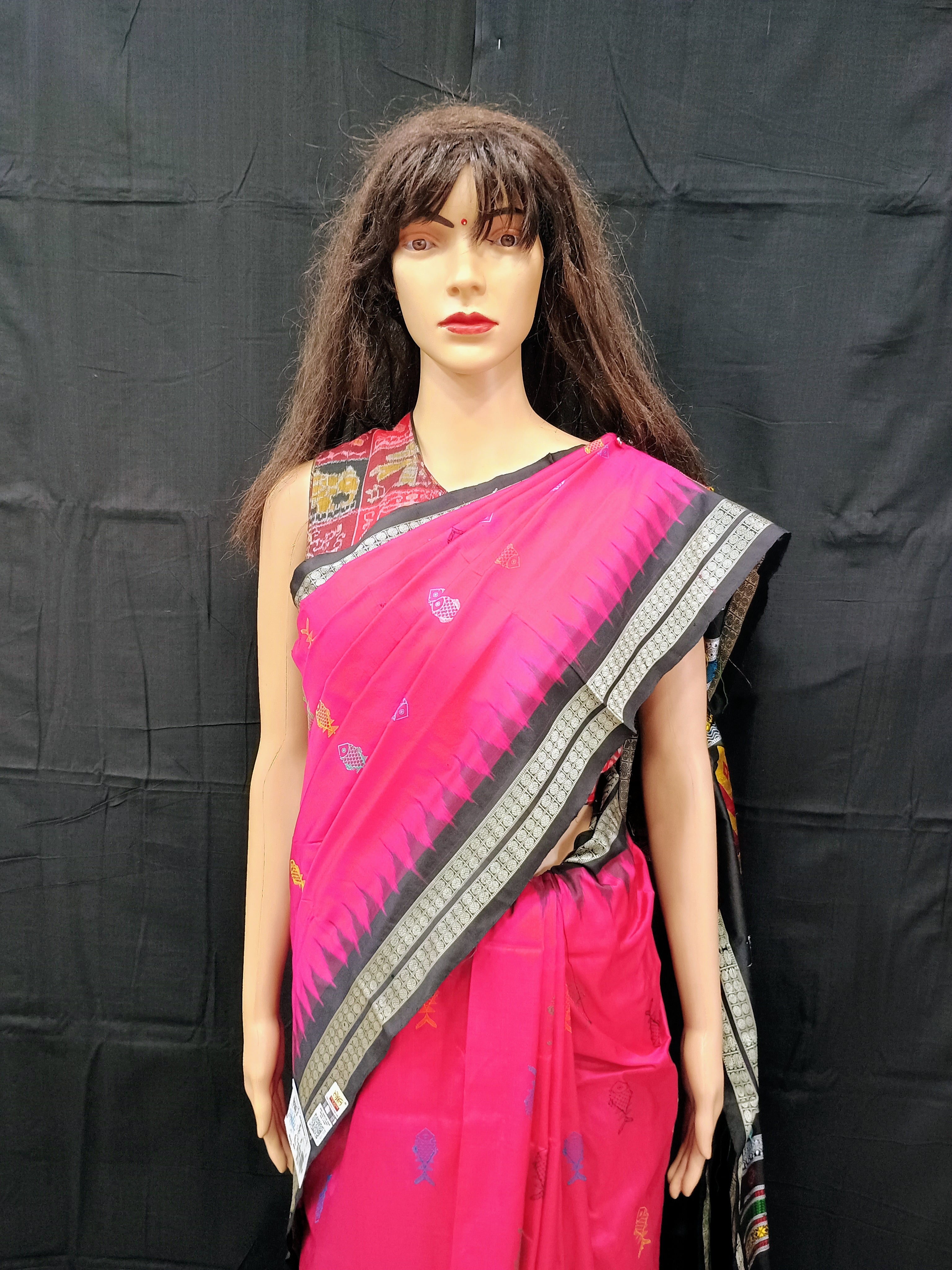 Magenta Black Fish Bomkai Silk Saree