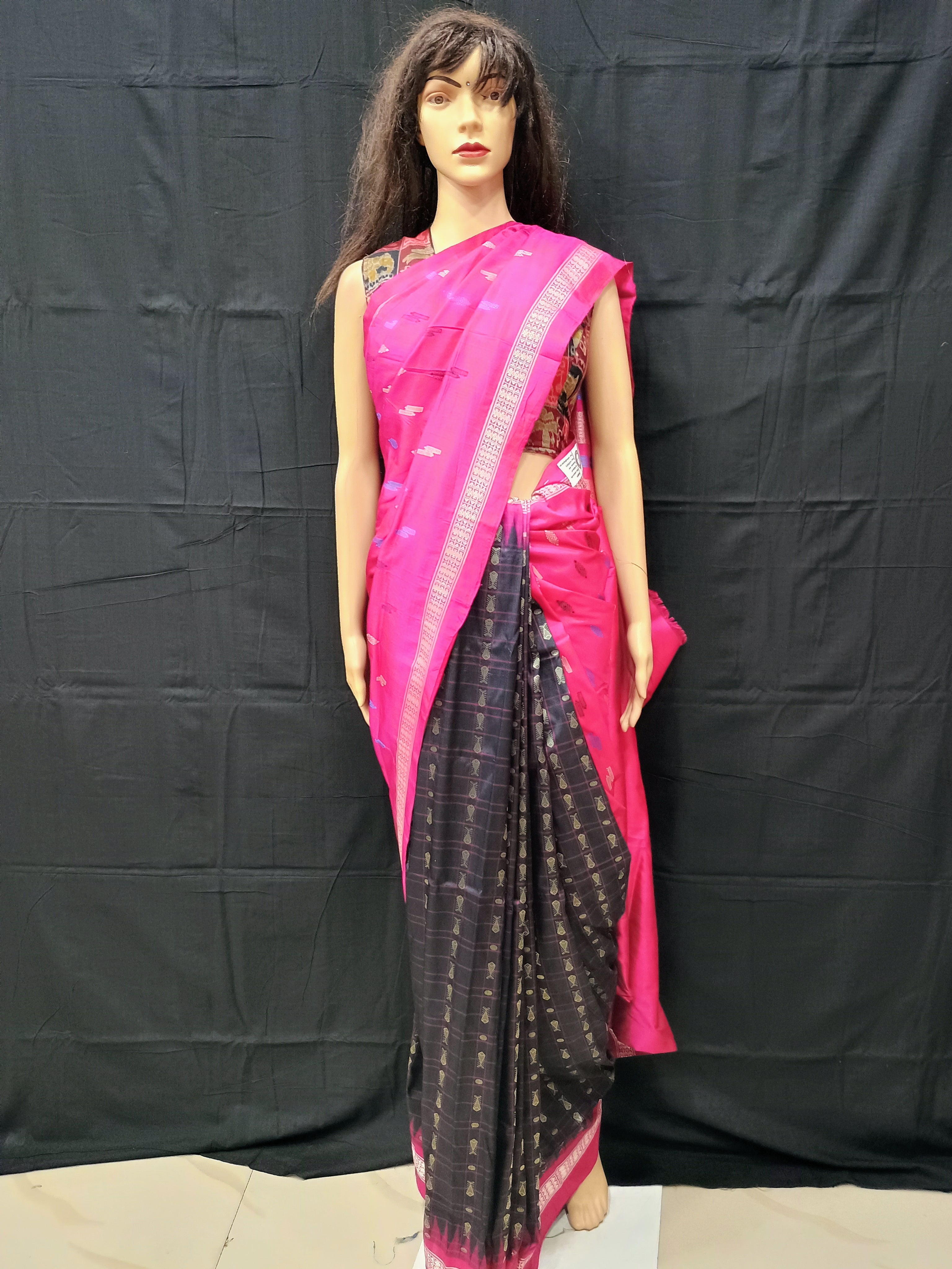 Black Magenta Patly Hazar Buti Bomkai Silk Saree