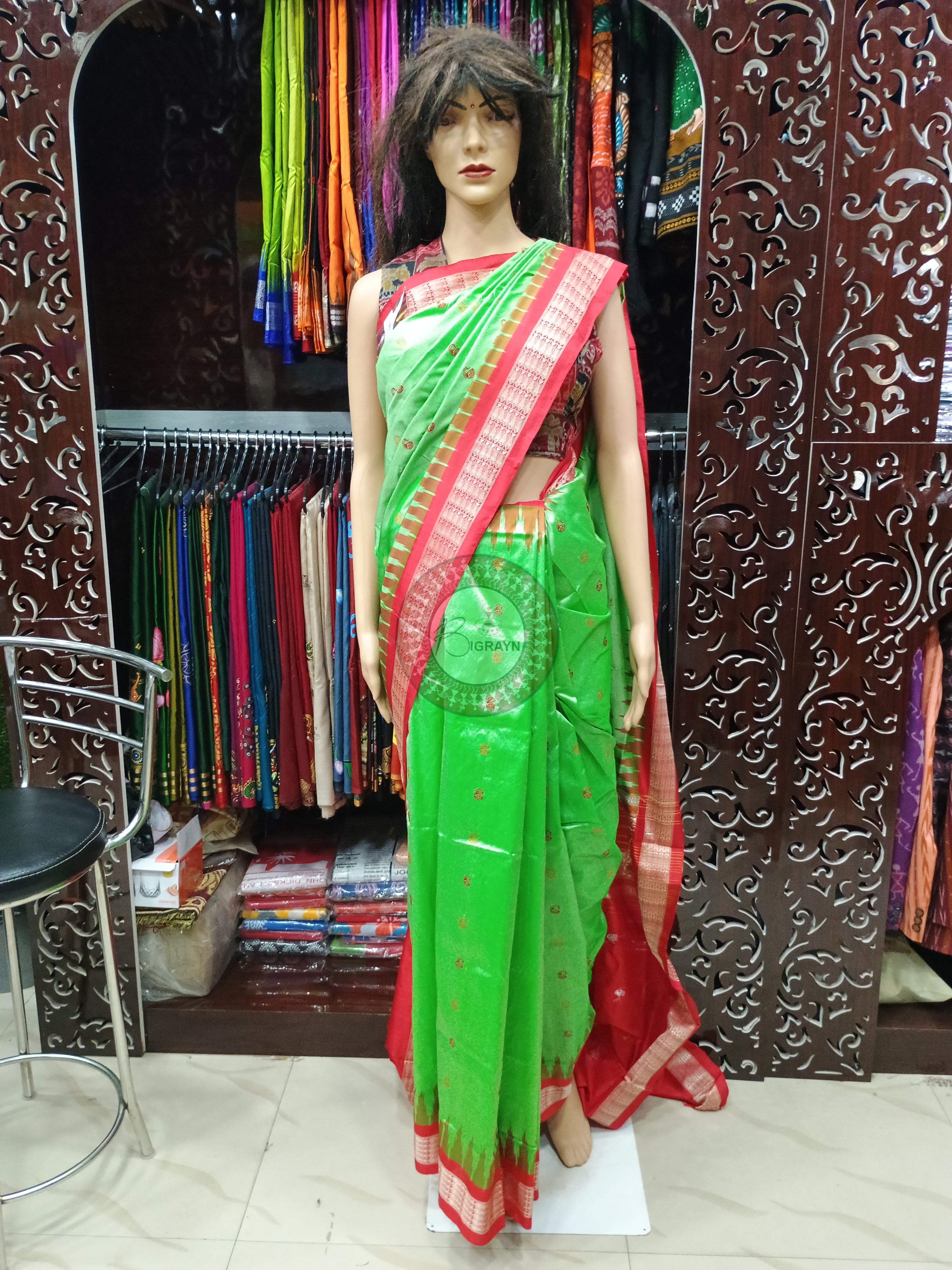 Green Red Parsley Design Bomkai Silk Saree