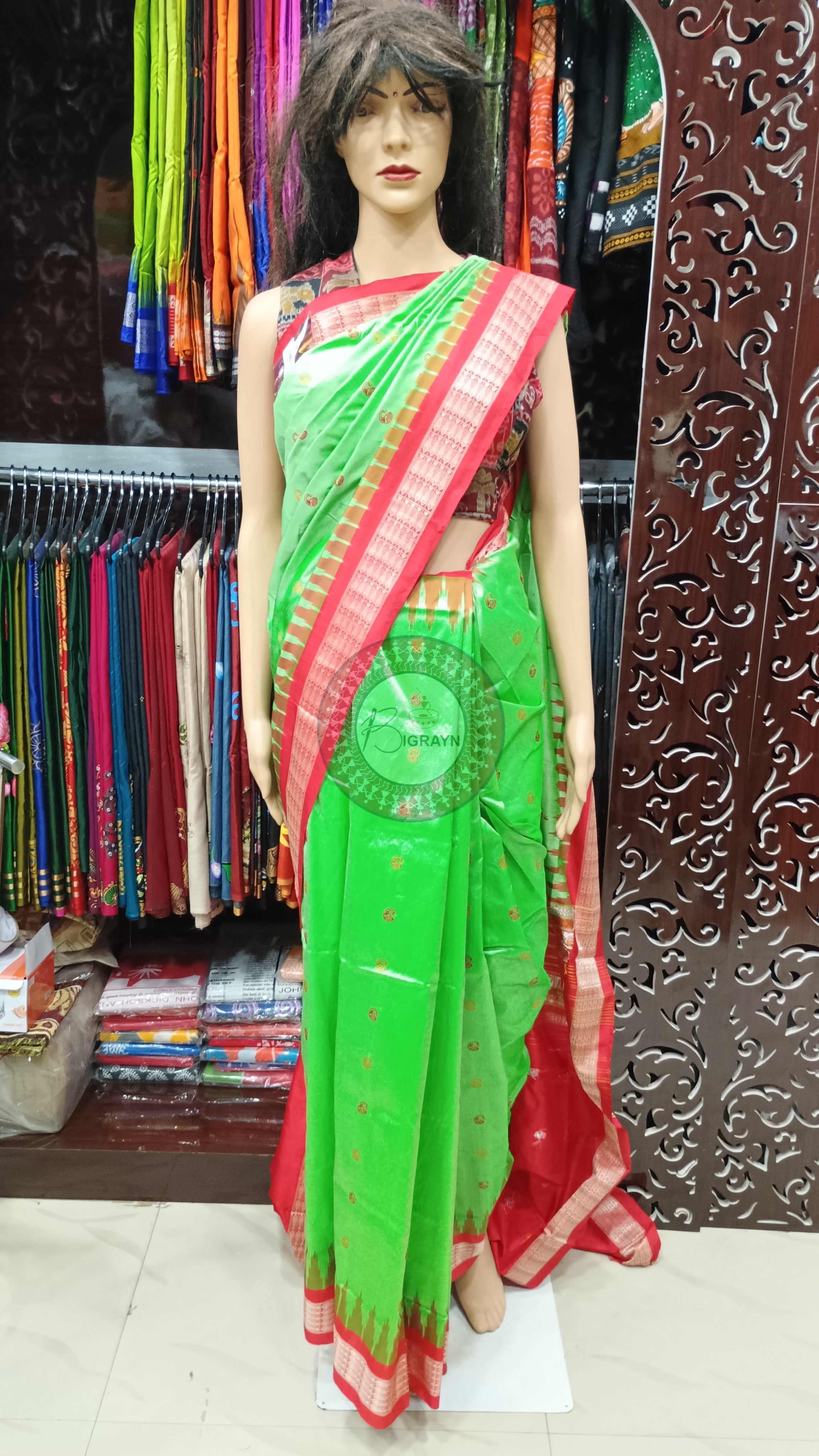 Green Red Parsley Design Bomkai Silk Saree