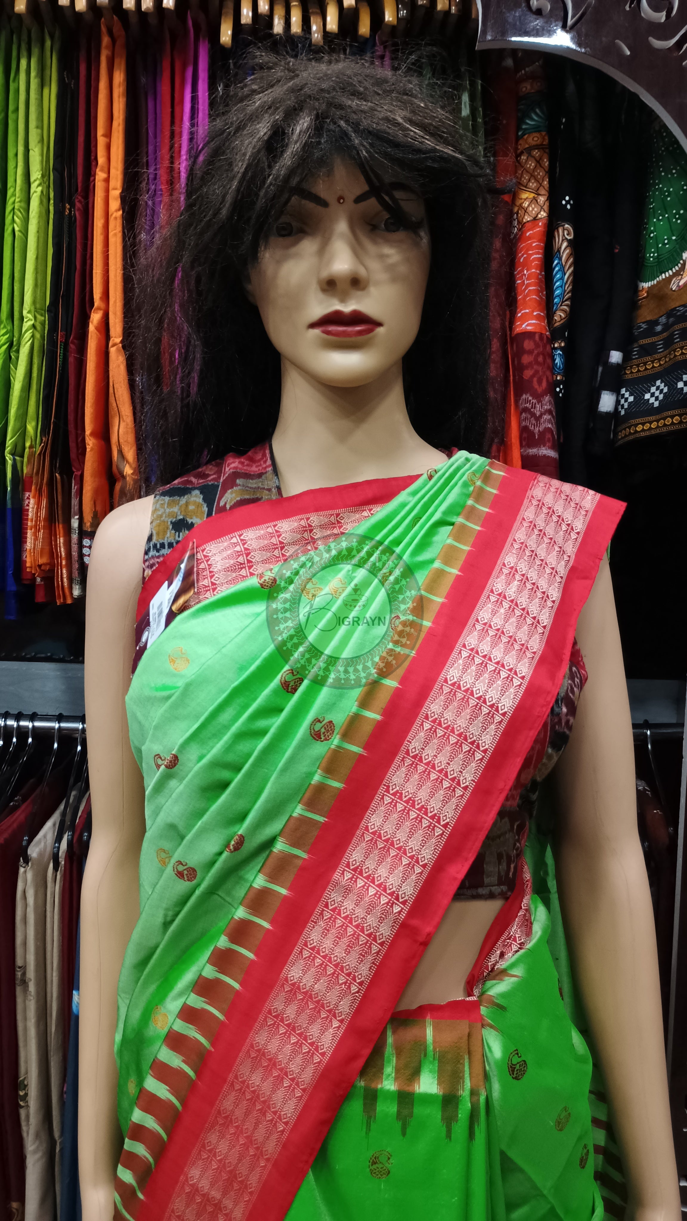 Green Red Parsley Design Bomkai Silk Saree