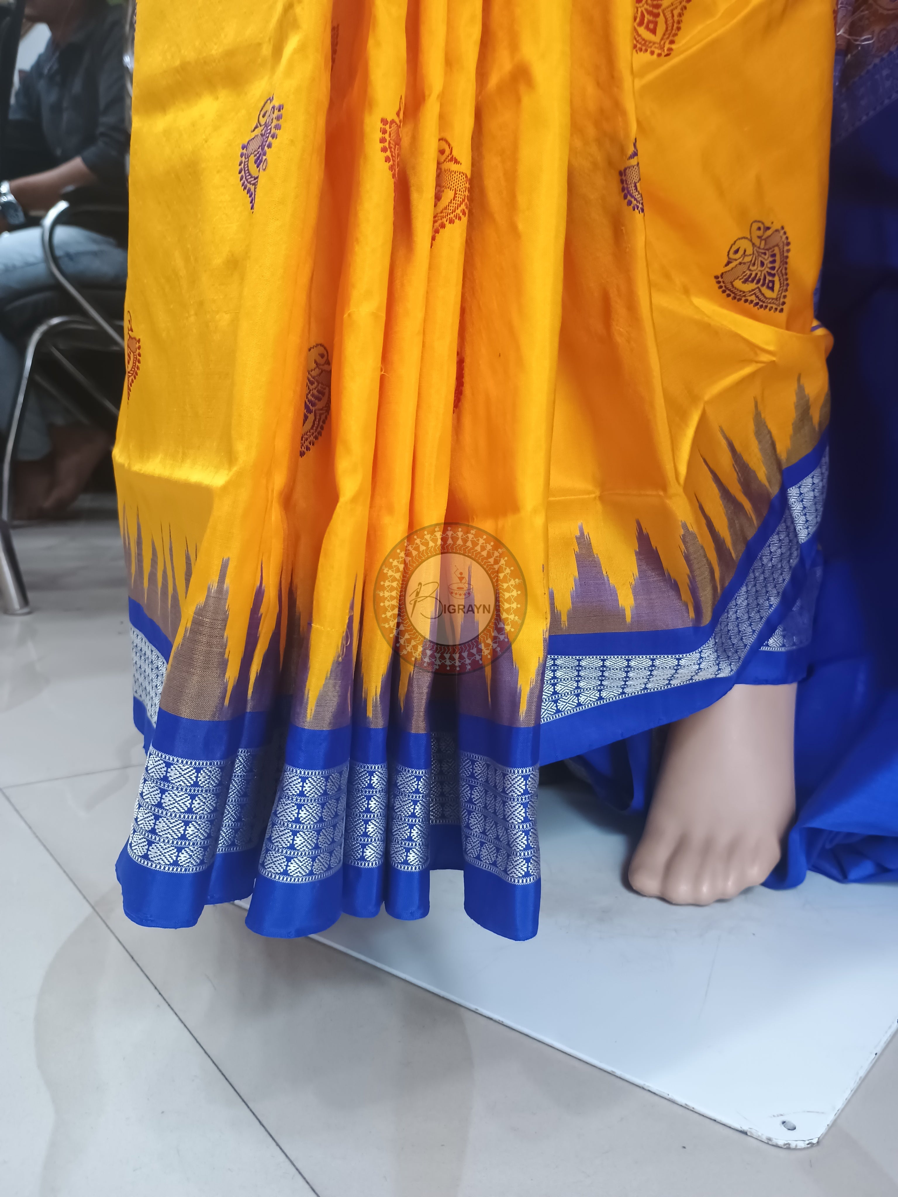 Yellow Blue Dual Peacock Head Bomkai Silk Saree