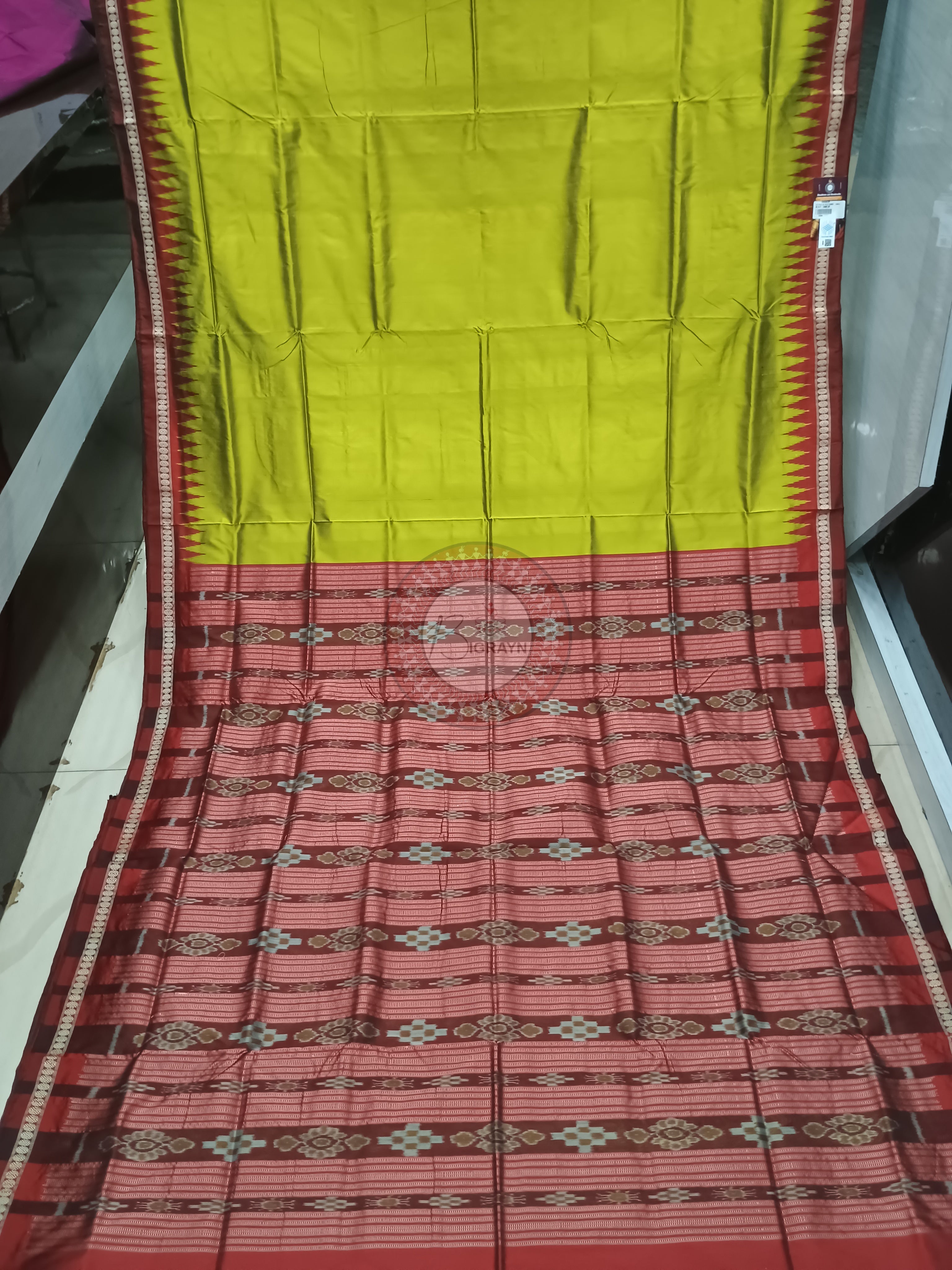 Neon Red Ek Phulia Odisha Handloom Bomkai Silk Saree