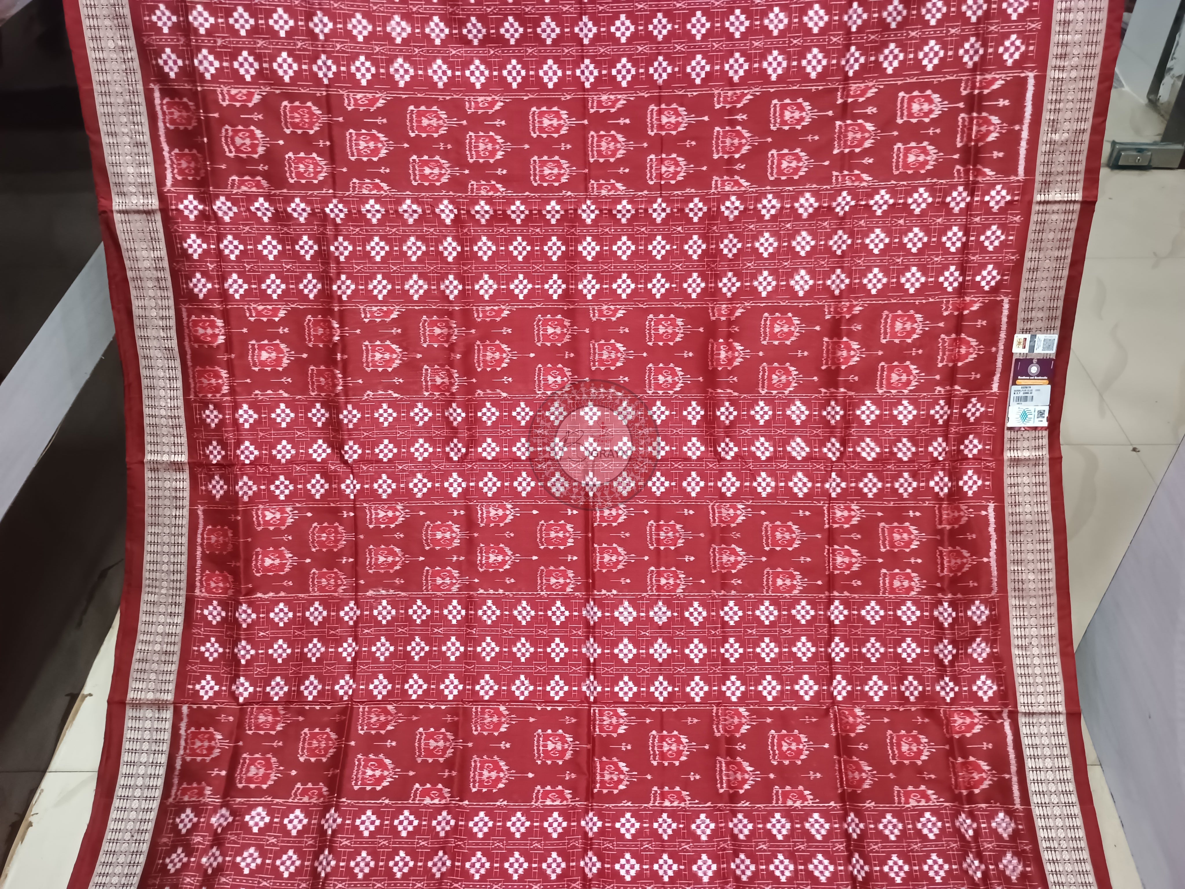 Maroon Self Tribal Mini Pasapali Sambalpuri Silk Saree