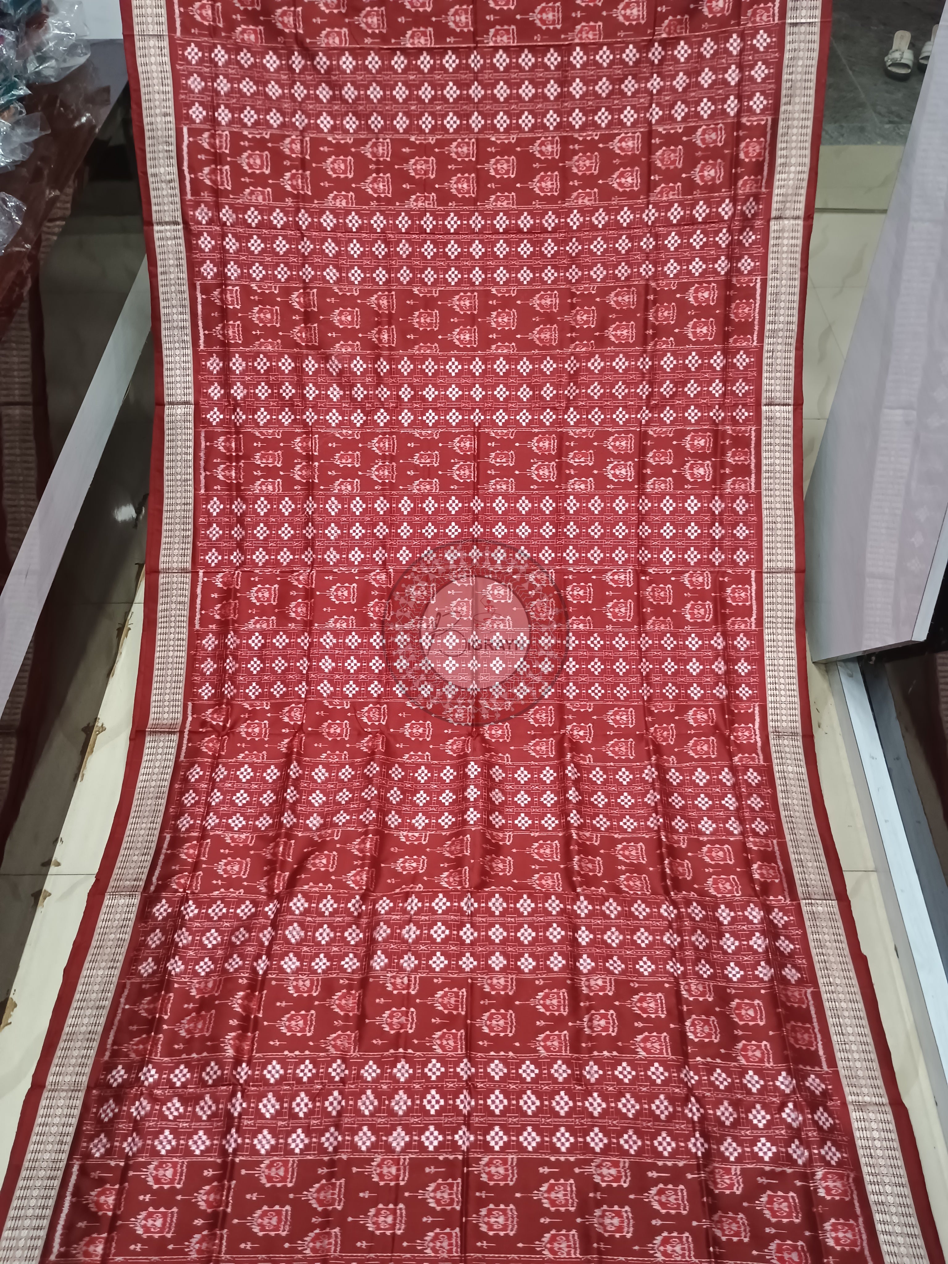 Maroon Self Tribal Mini Pasapali Sambalpuri Silk Saree