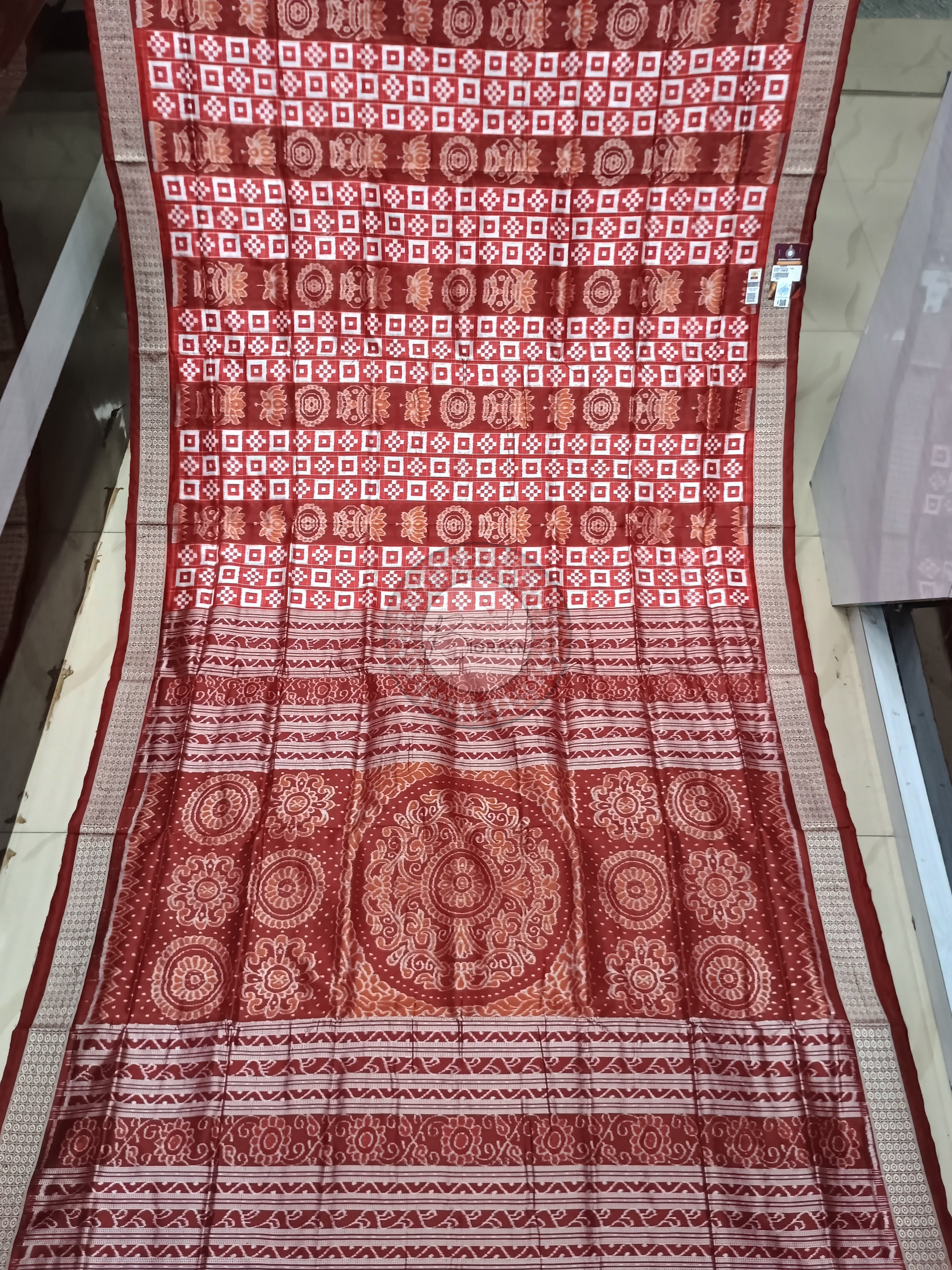 Maroon Self Kalashi Lotus Mini Pasapali Sambalpuri Silk Saree