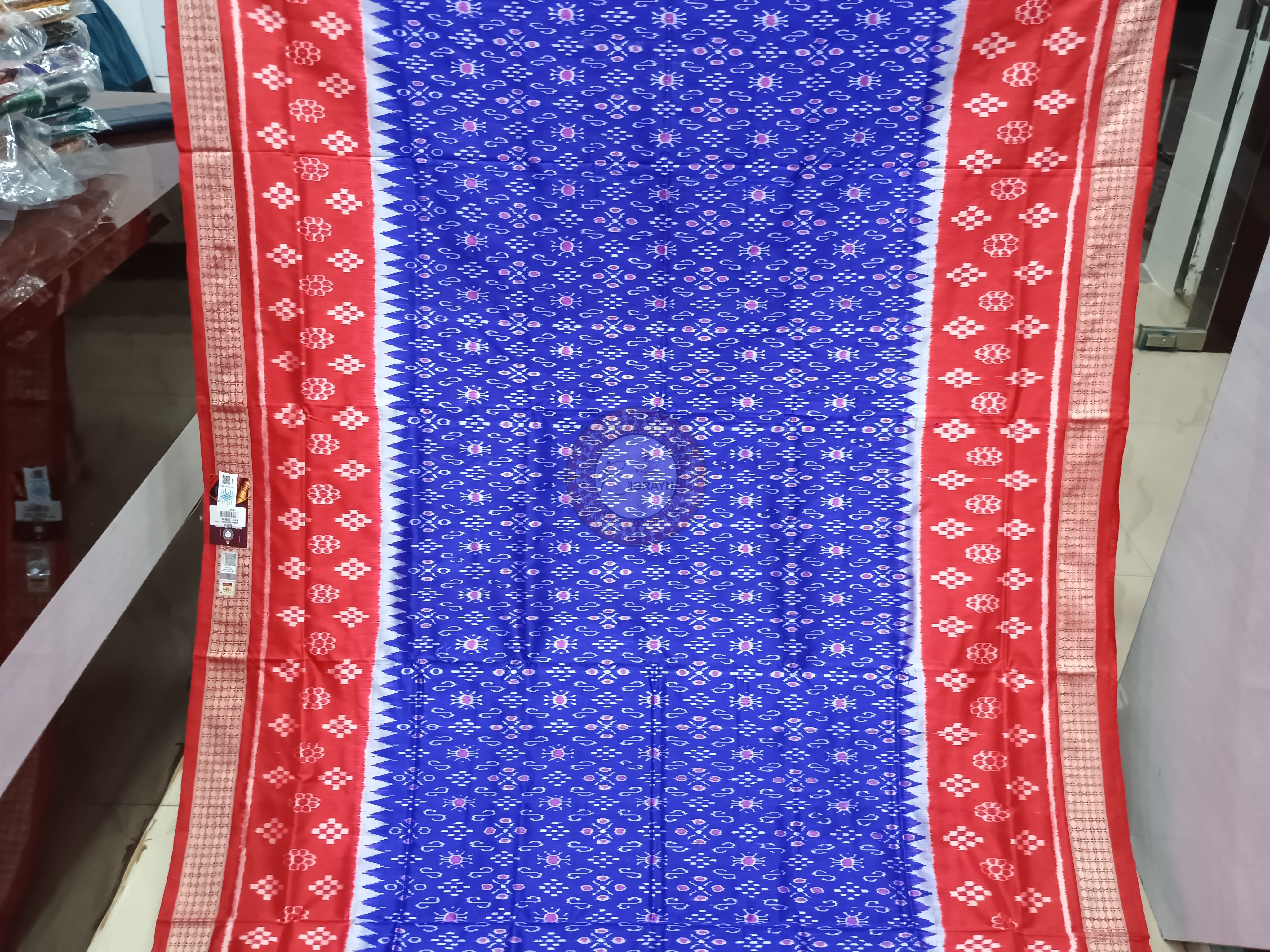 Blue Red Scot Pasapali Odisha Handloom Sambalpuri Silk Saree