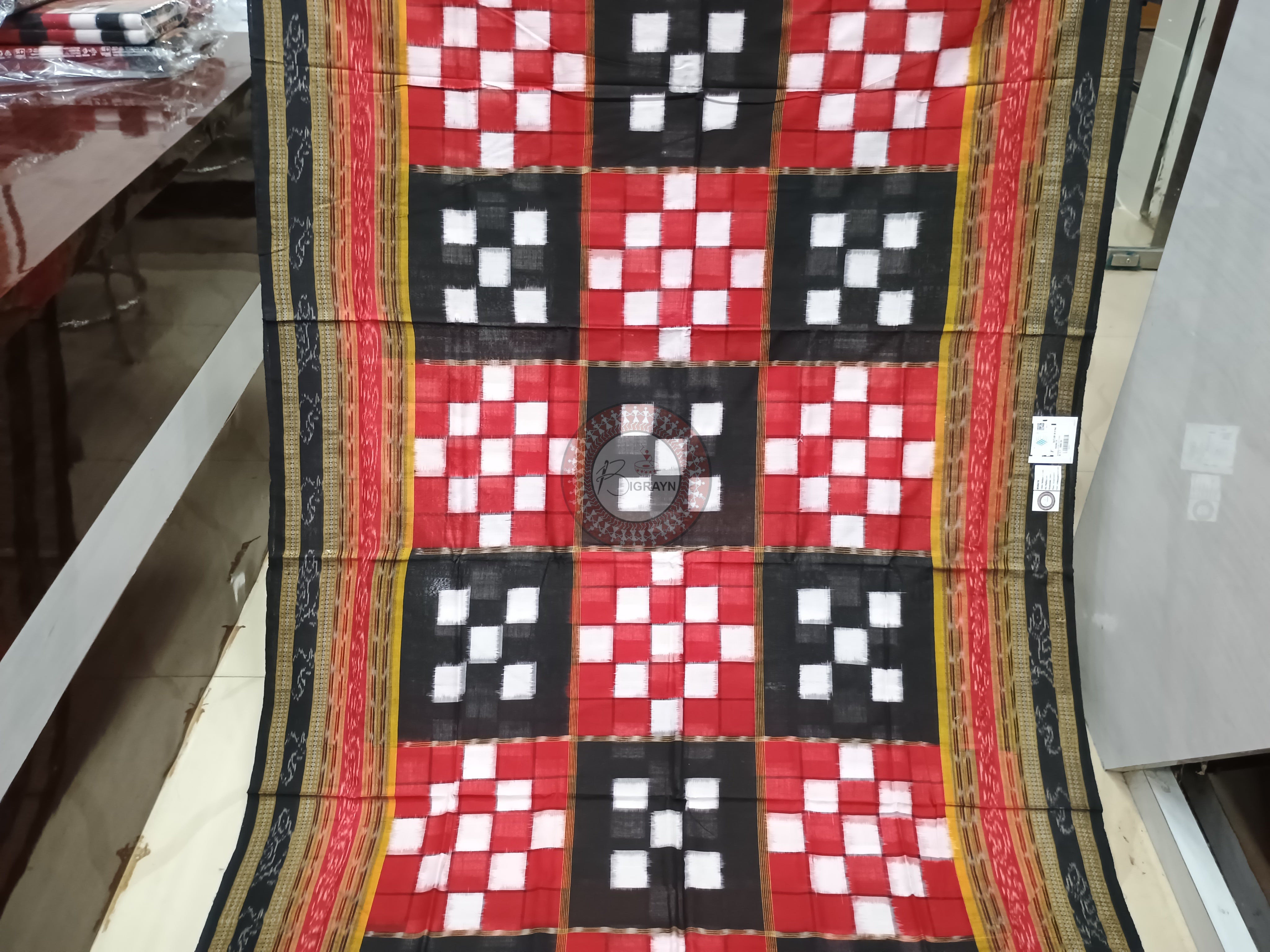 Red Black Pasapali Odisha Handloom Sambalpuri Cotton Saree