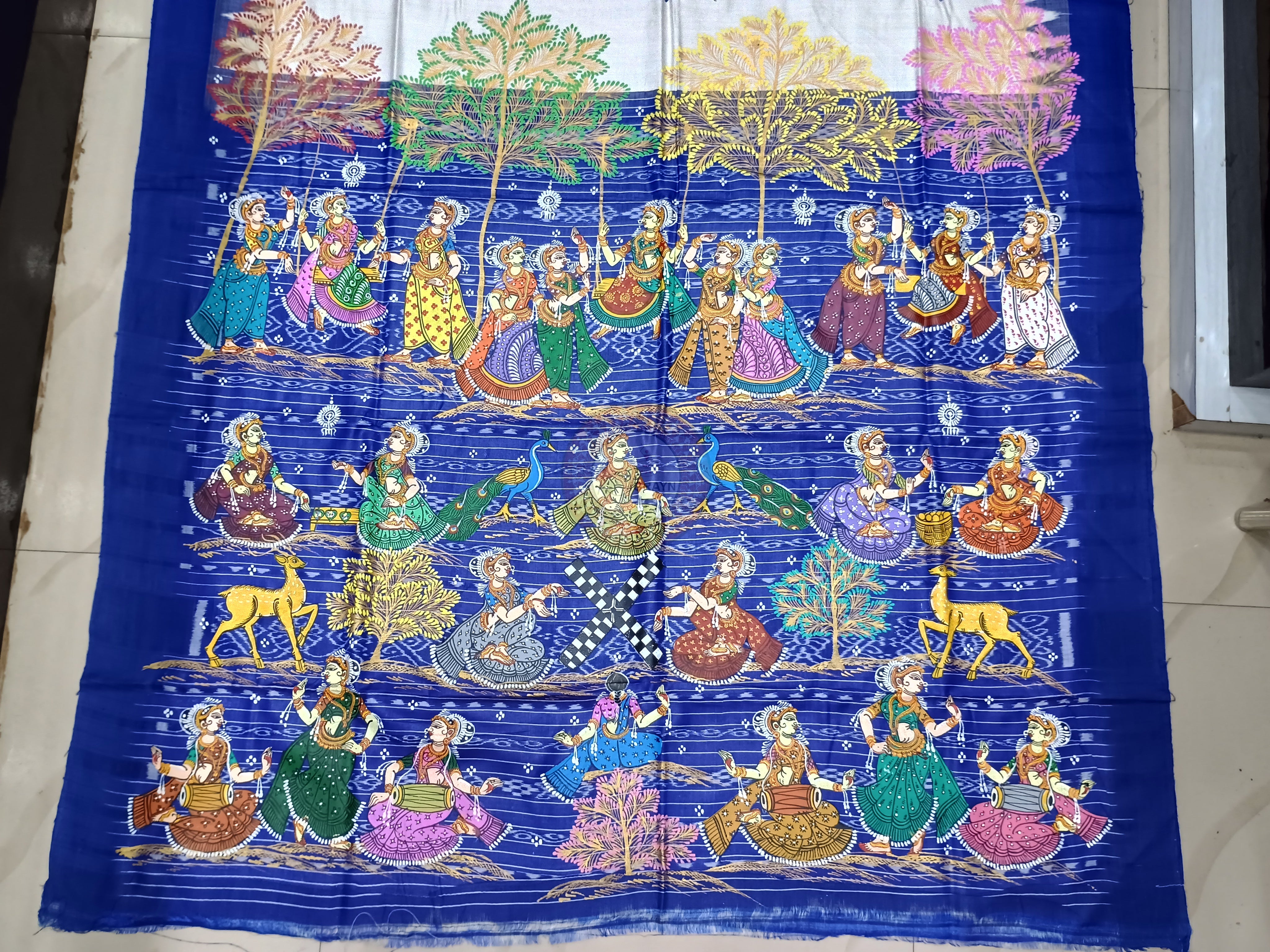 White Blue Raja Doli Theme Pattachitra Fine Tussar Silk Saree