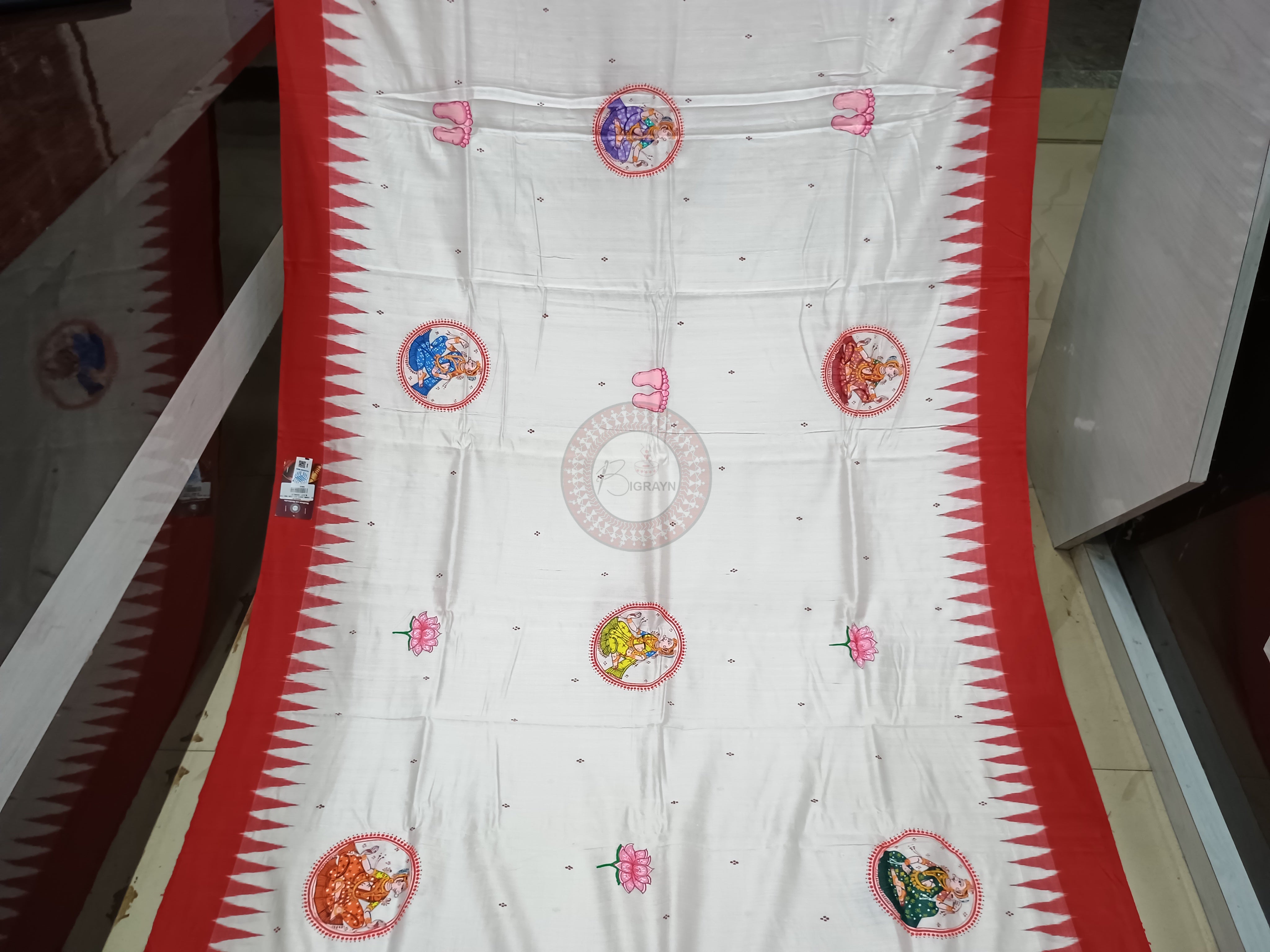 White Red Maa Laxmi Theme Hand Painted Pattachitra Fine Tussar Silk Saree