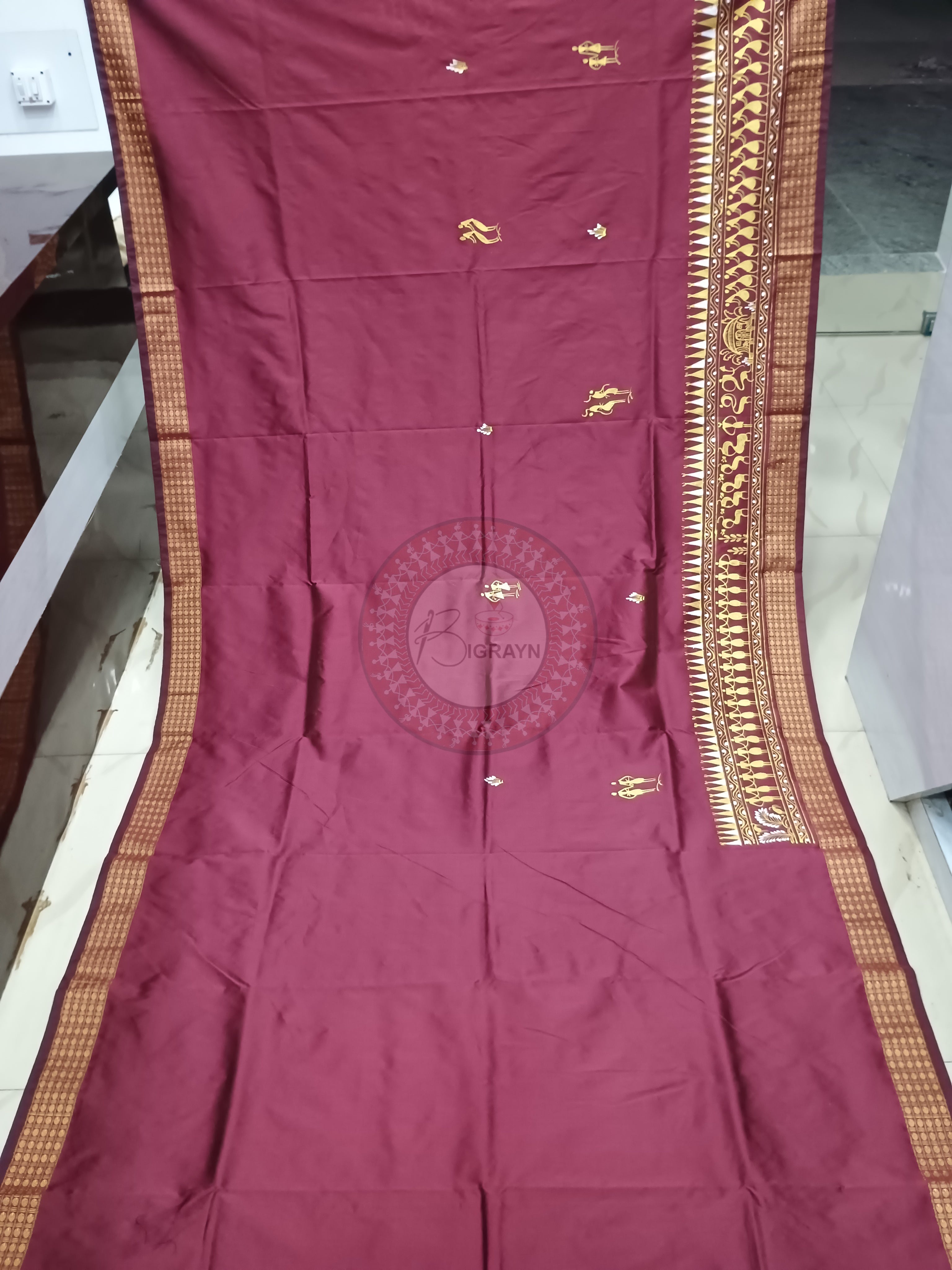 Maroon Tribal Family Theme Pattachitra Cotton Blended Silk