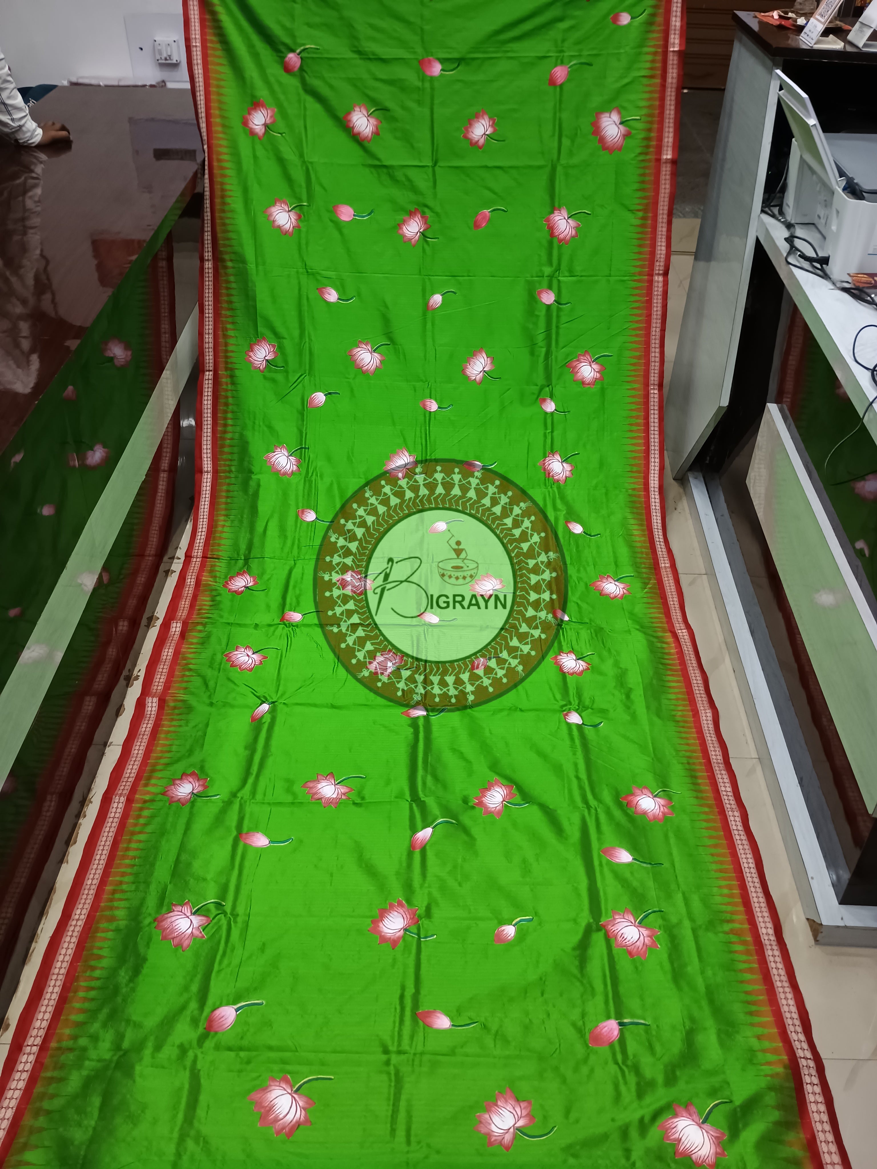 Green Red Women Jhoti Pattachitra Sambalpuri Silk Saree