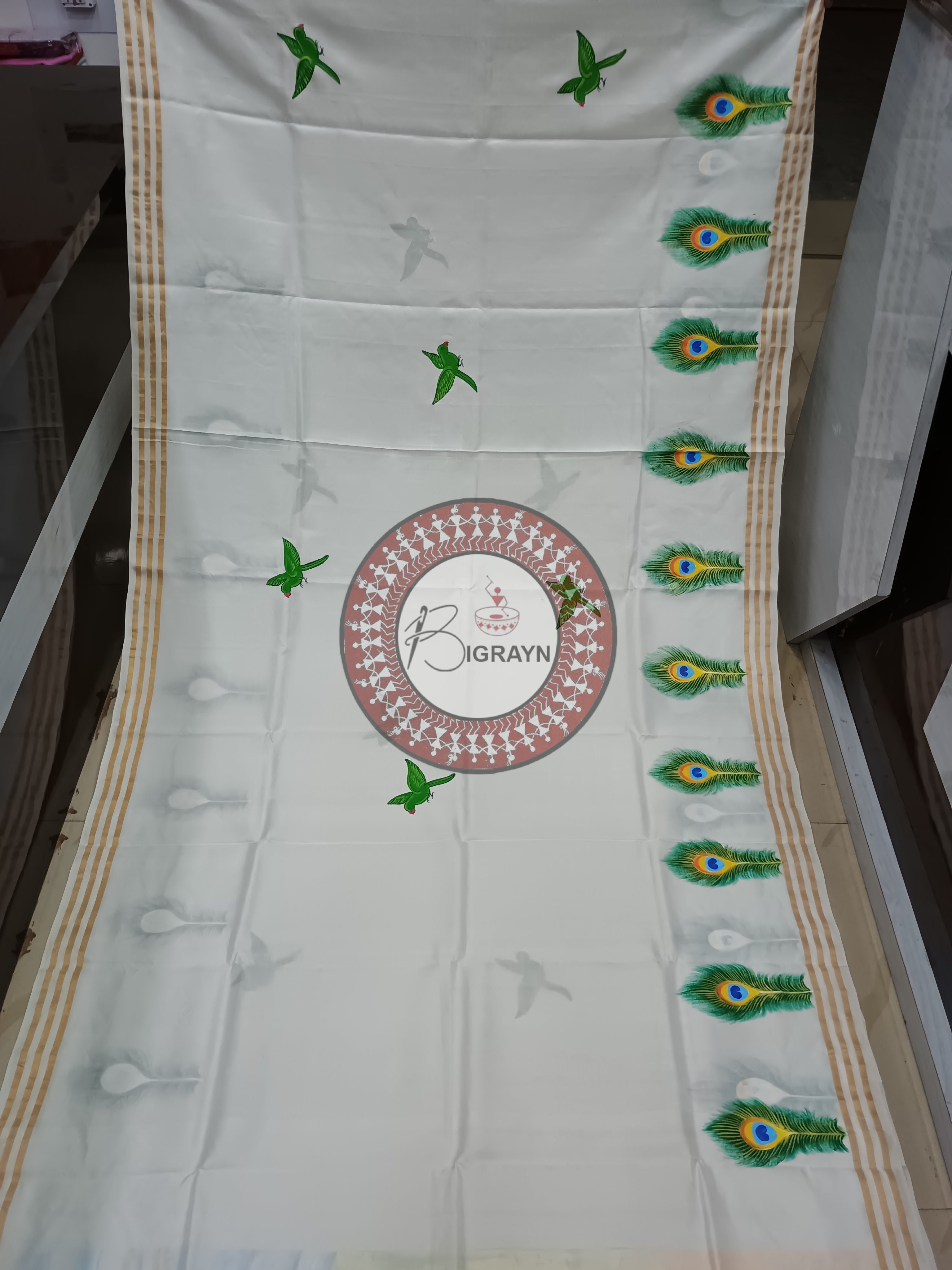 White Krushna Yashoda Maa Theme Pattachitra Kanjivaram Silk Saree
