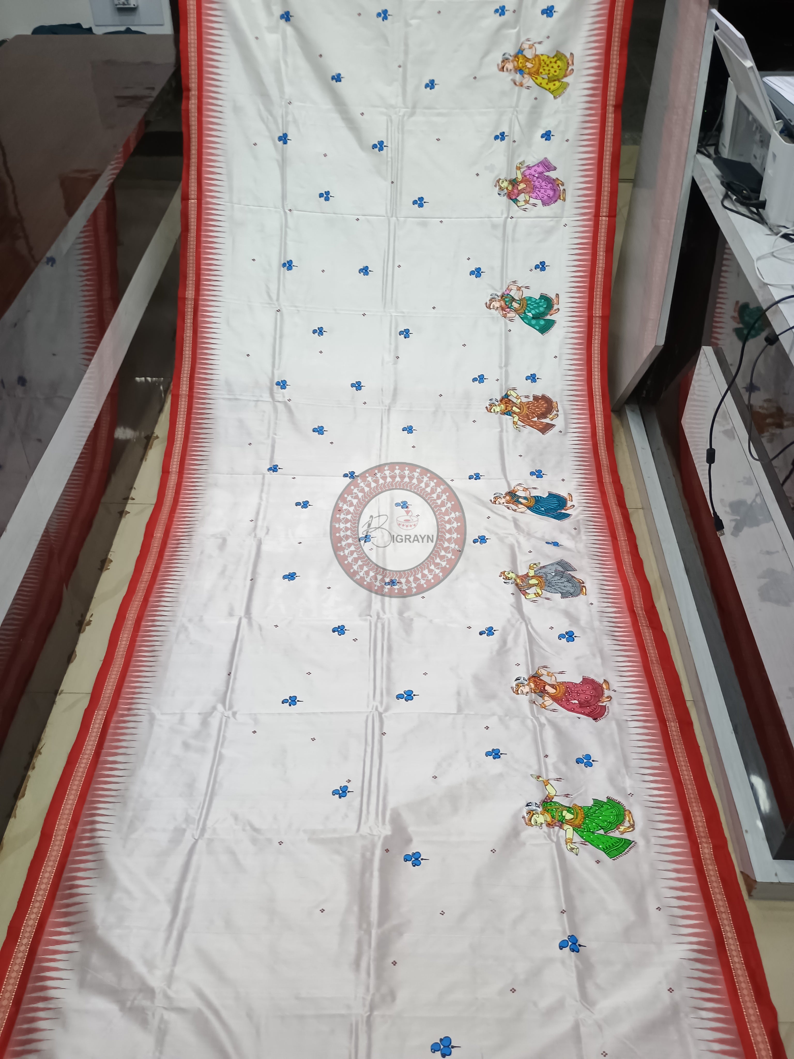 White Red Diwali Theme Pattachitra Sambalpuri Silk Saree