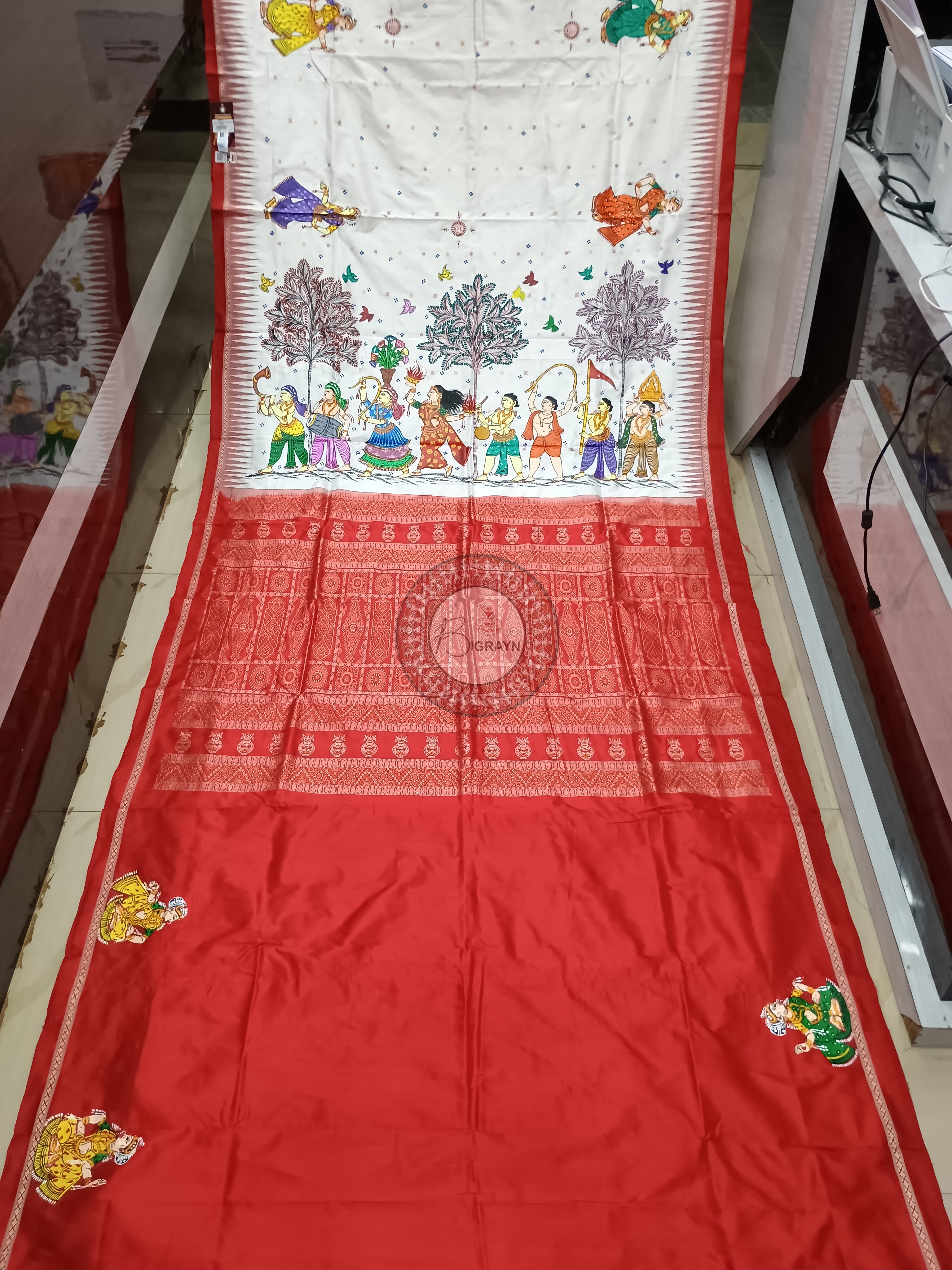 White Red Mangala Maa Theme Pattachitra Sambalpuri Silk Saree