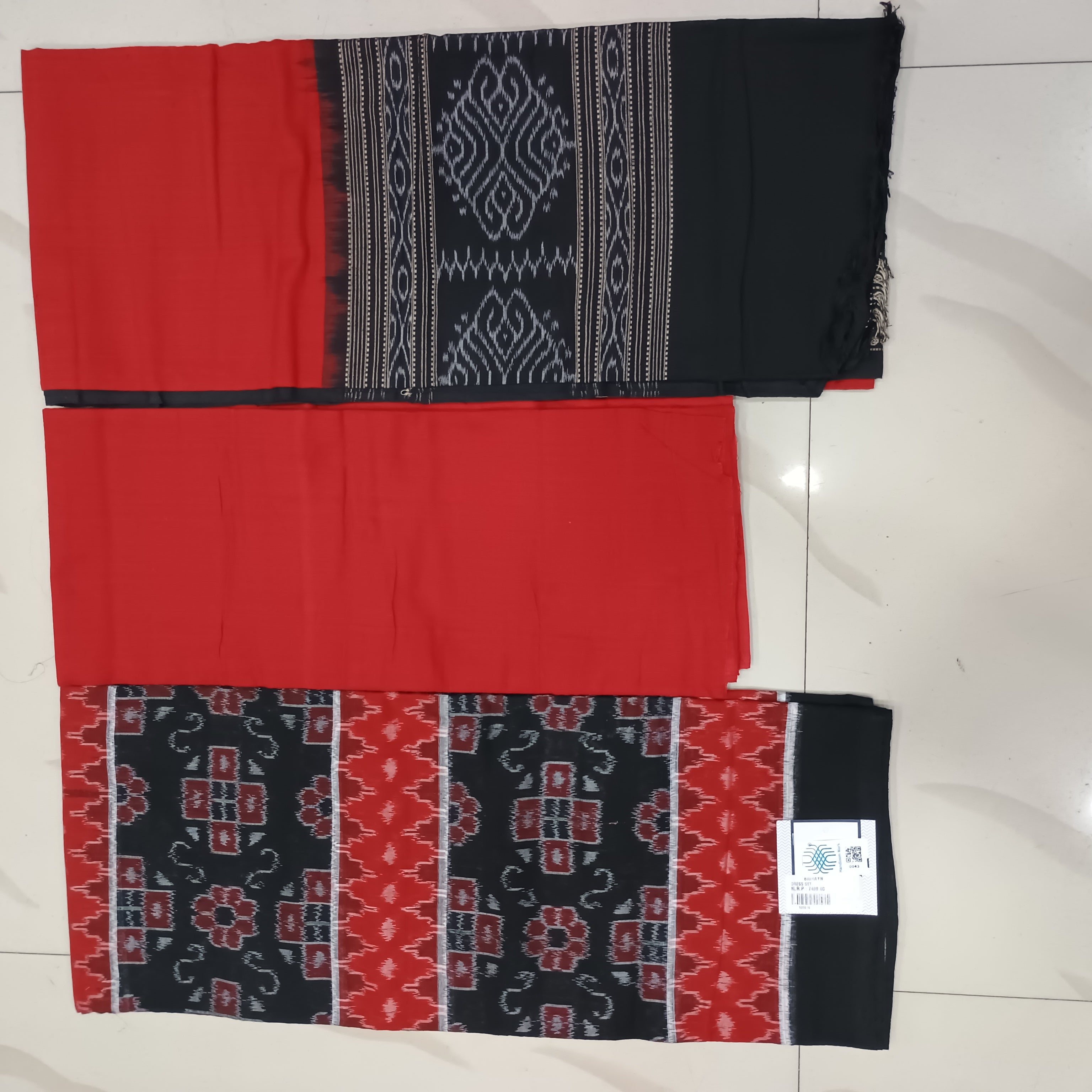 Black Red Flower Bandha Design Dress Set