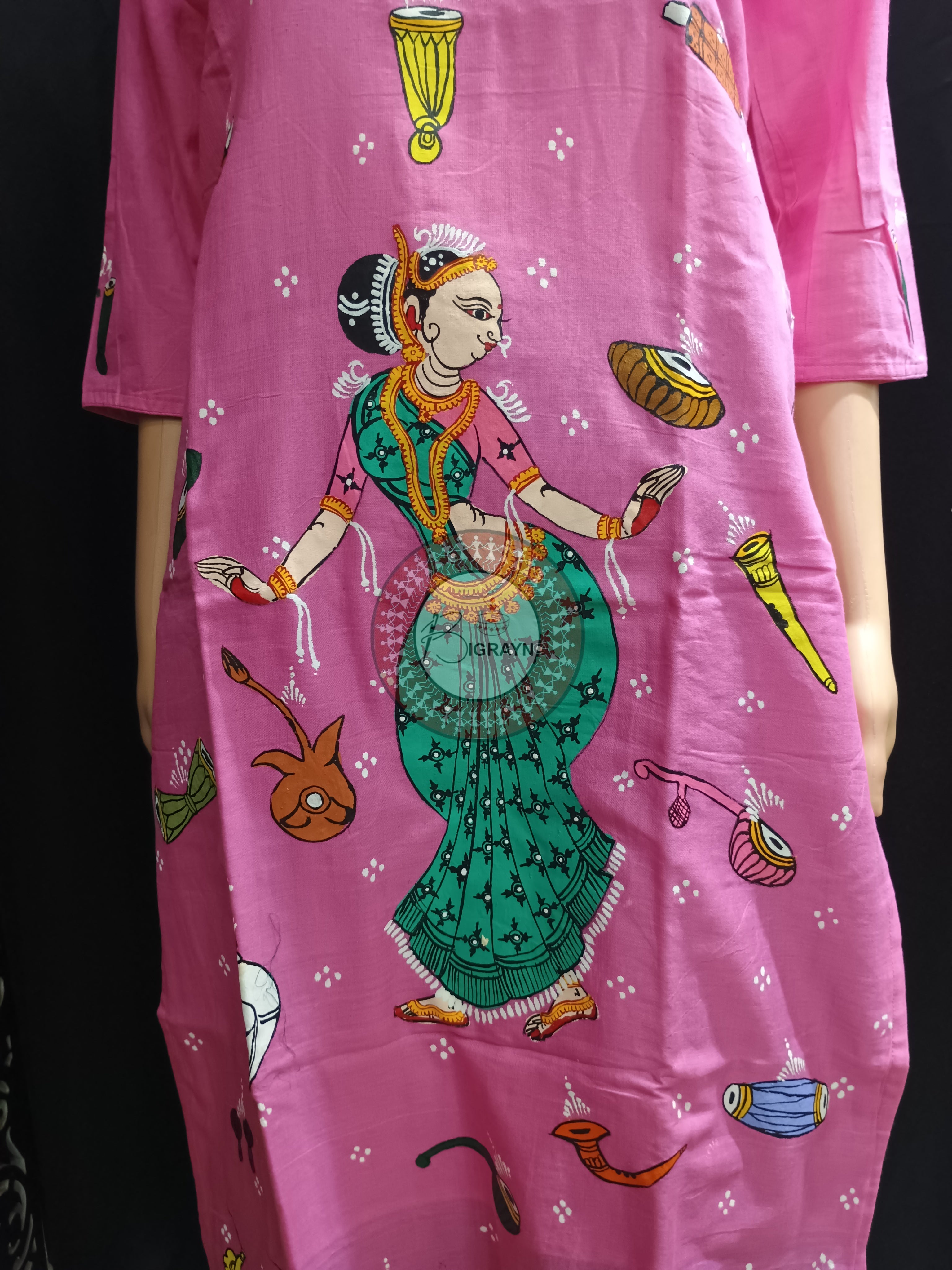 Pink Dancer And Musical Instrument Theme Hand Painted Pattachitra Kurti