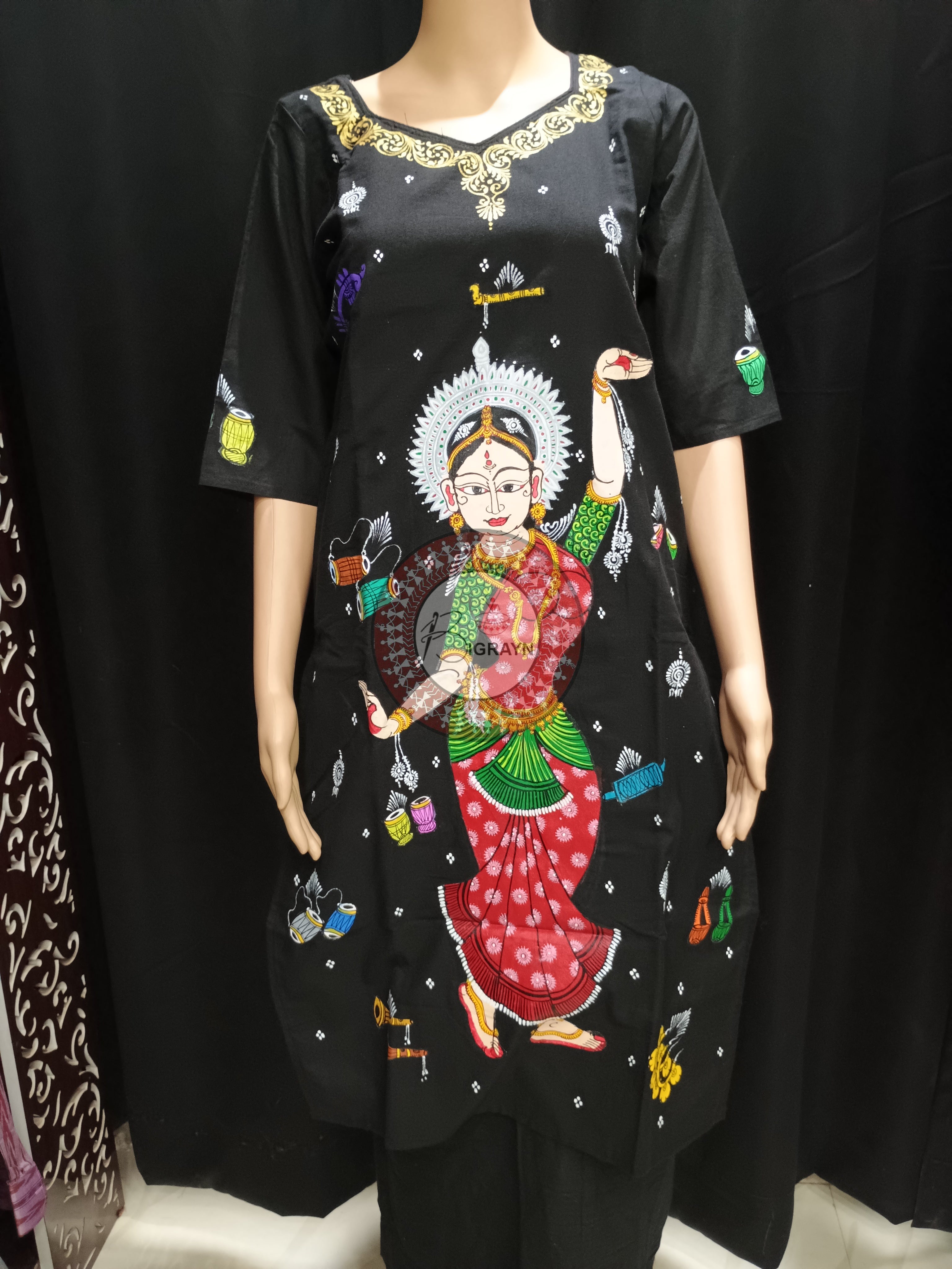 Black Dancer And Musical Instrument Theme Hand Painted Pattachitra Kurti