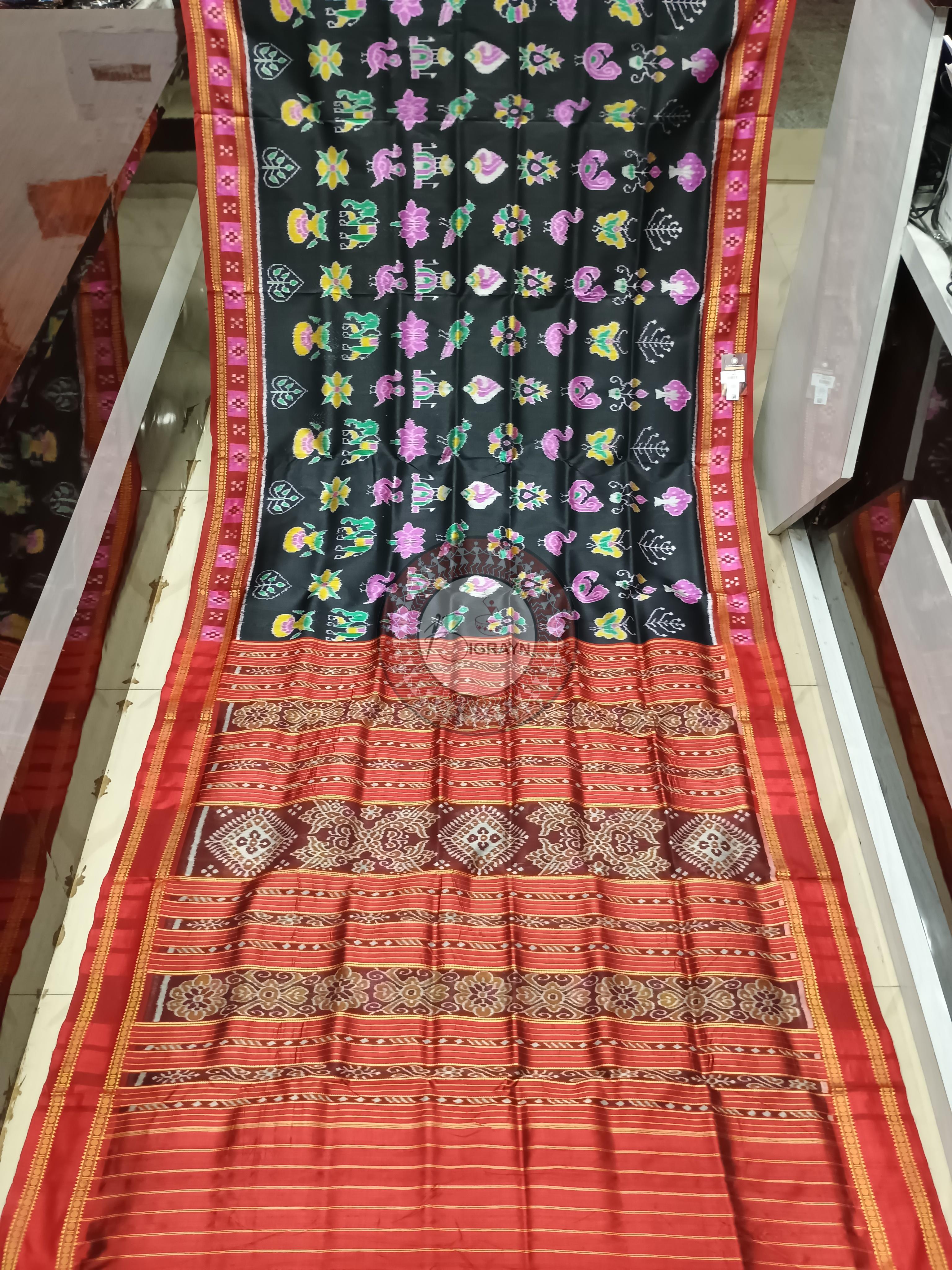 Black Red Pasapali Border Nabakothi Design Khandua Silk Saree
