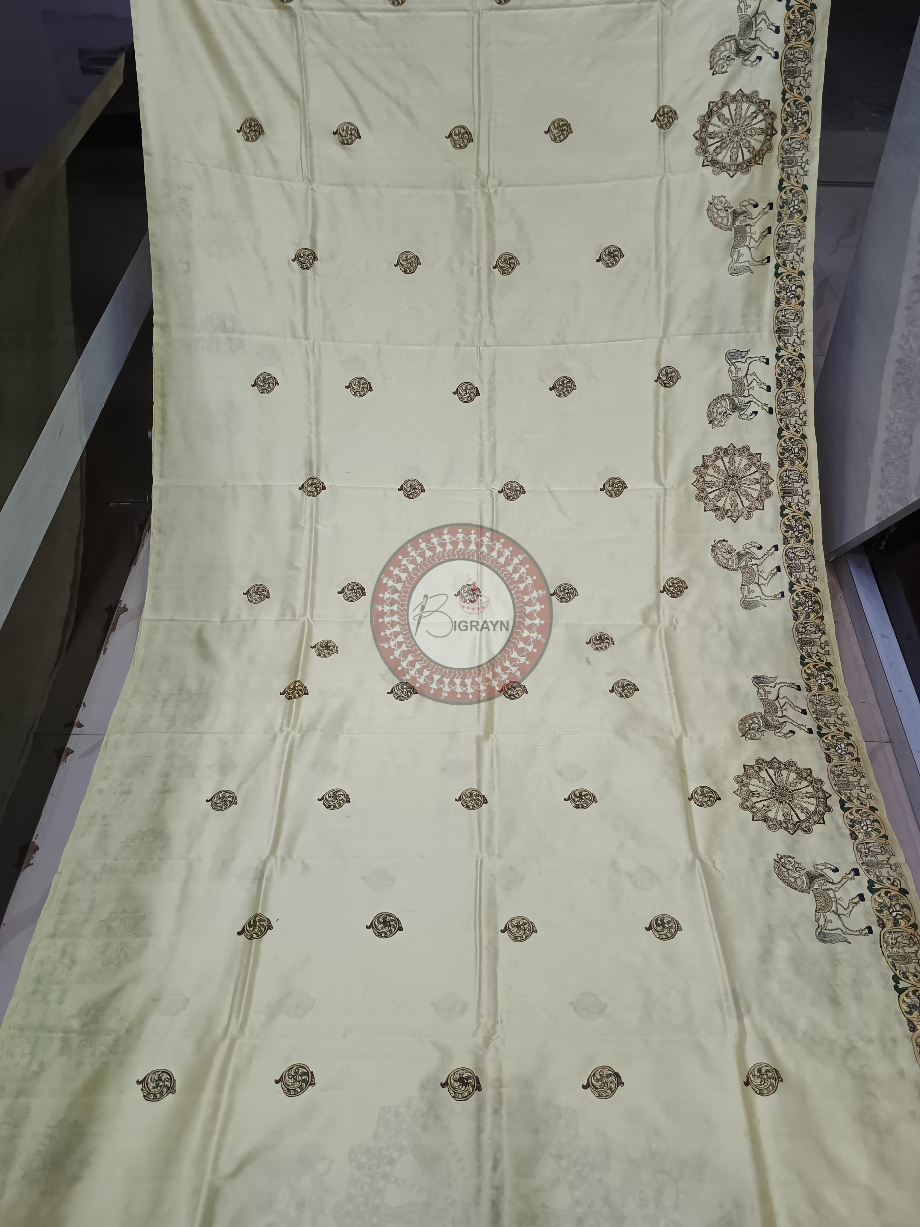 Creame Horse And Konark Wheel Theme Pattachitra Sambalpuri Silk Saree