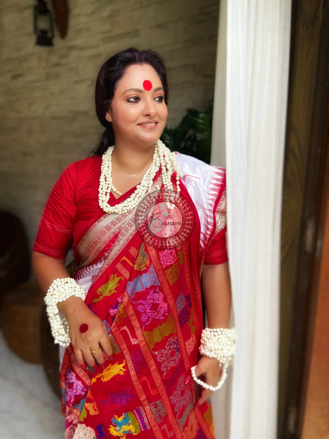 White Red Rasleela Exclusive Sambalpuri Silk Saree