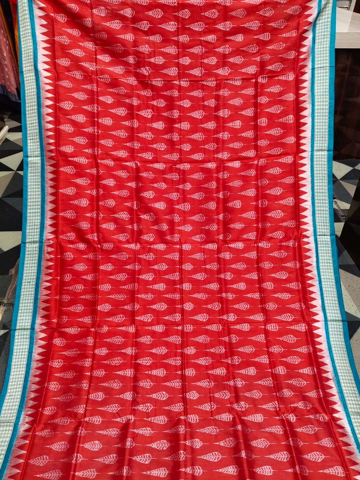 Red Sea Green Leaf Design Sambalpuri Silk Saree