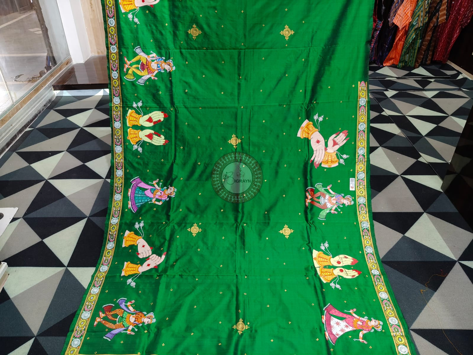 Green Solha Sringara Theme Pattachitra Silk Saree