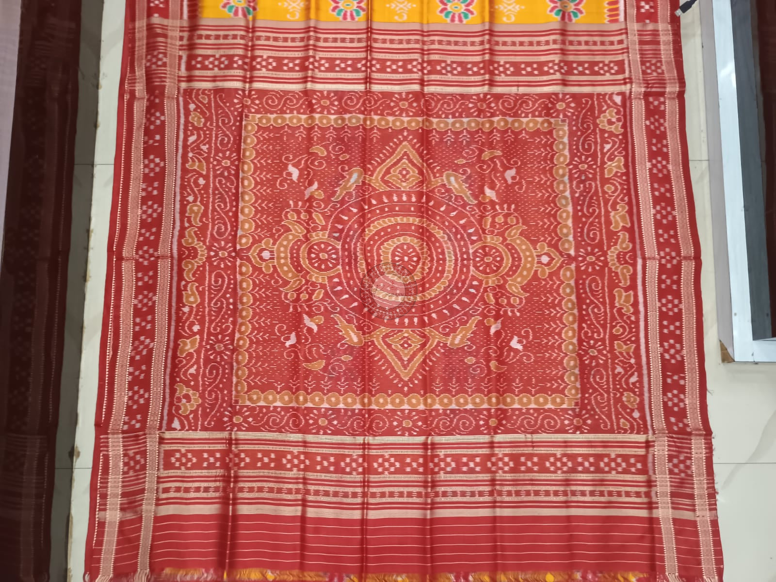 Yellow Maroon Flower With Pasapali Design Khandua Silk Saree