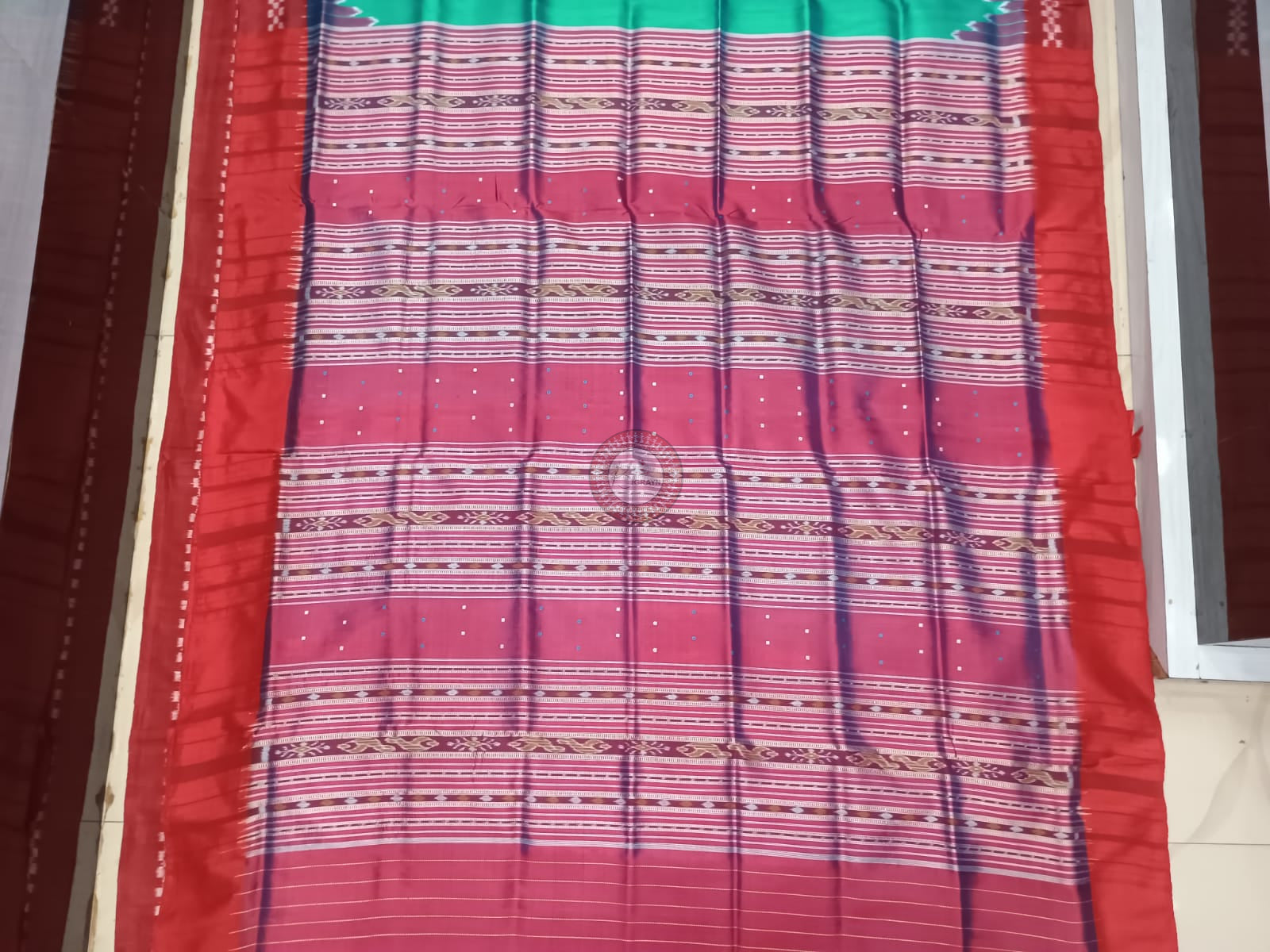 Sea Green Red Temple Design Mulberry Silk Saree
