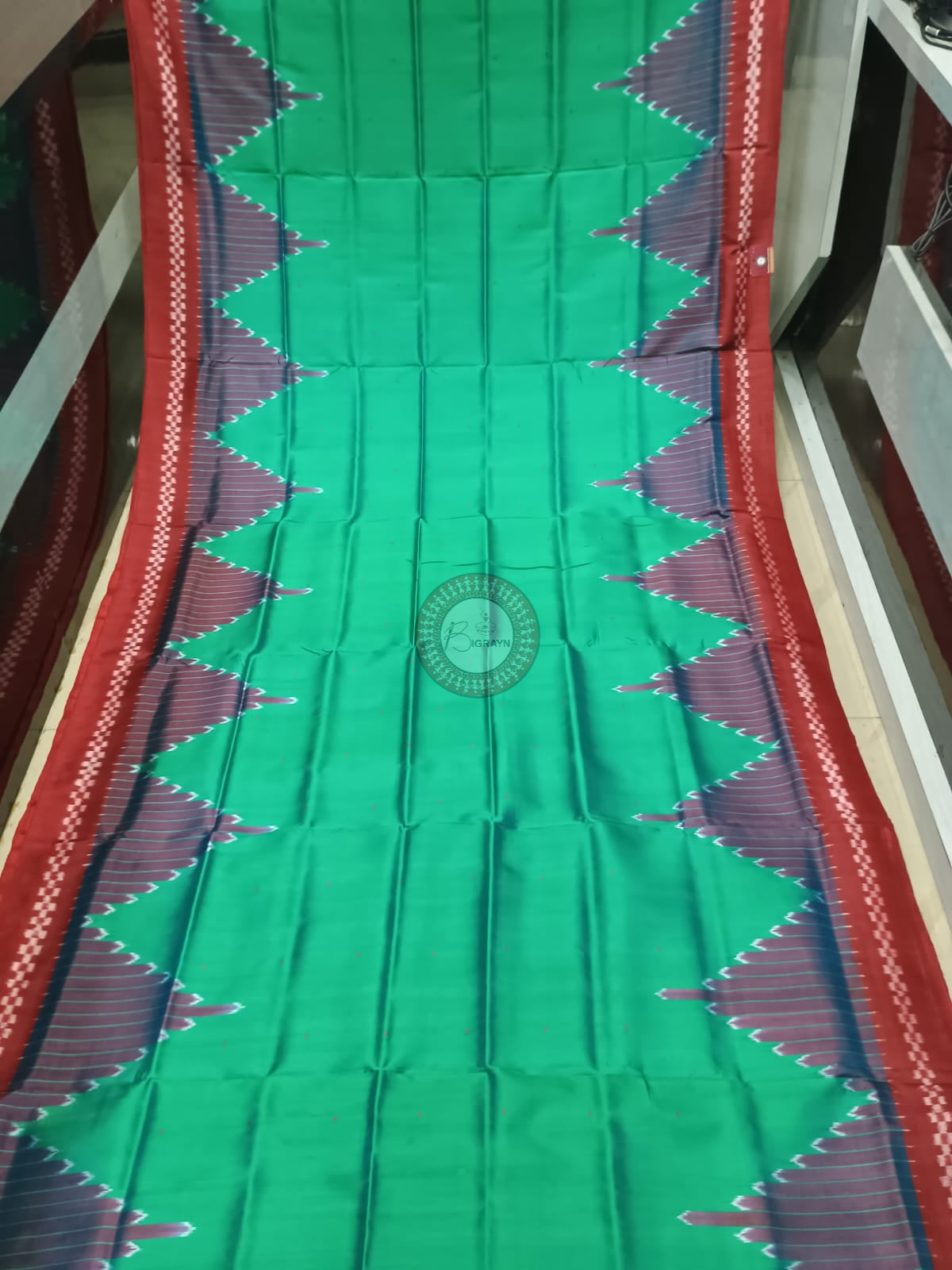 Sea Green Red Temple Design Mulberry Silk Saree