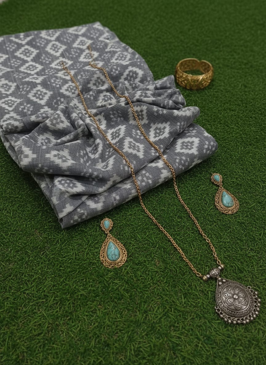 Light Grey White Pasapali Design Sambalpuri Fabrics