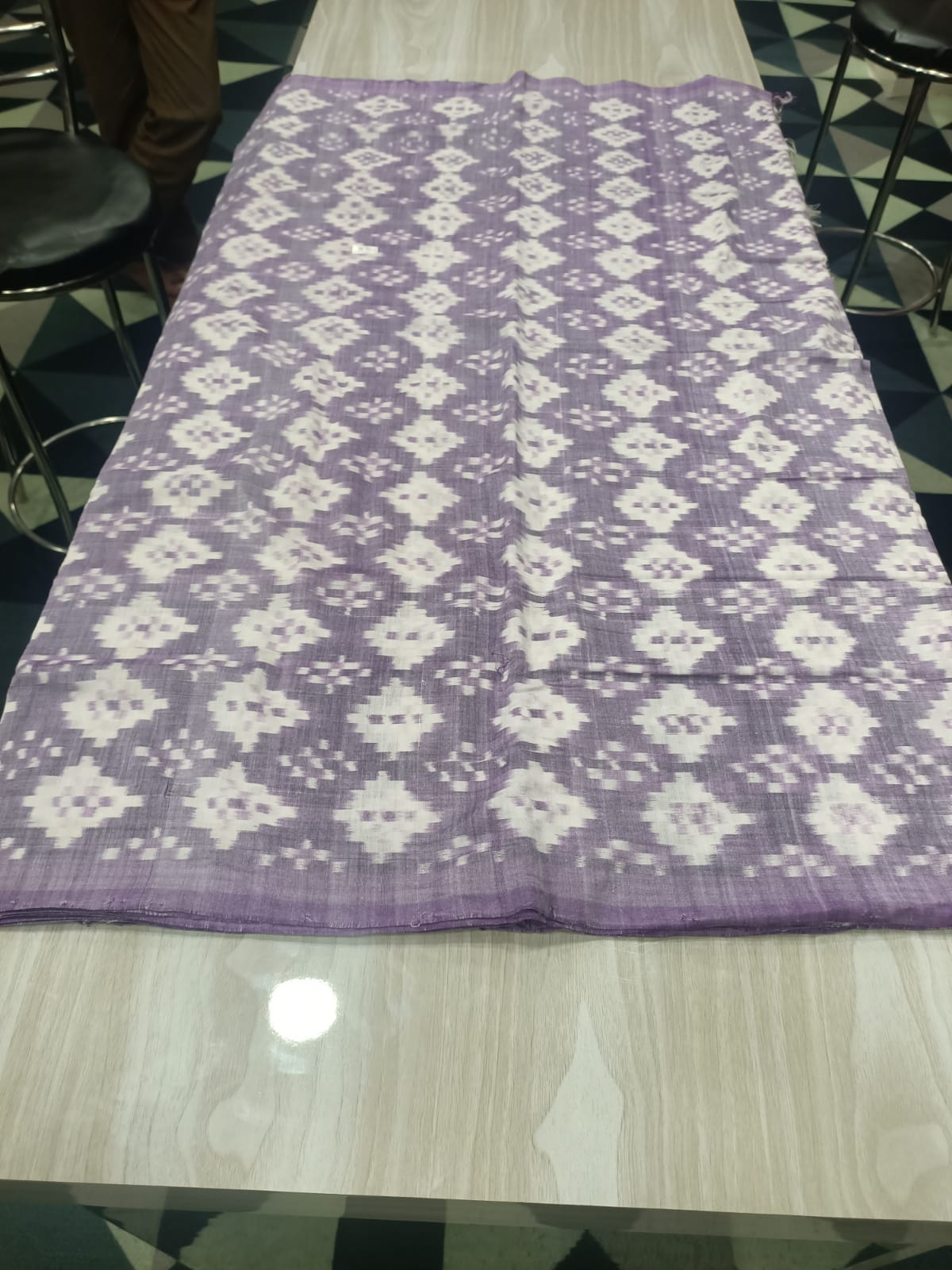 Light Violet White Pasapali Design Sambalpuri Fabrics