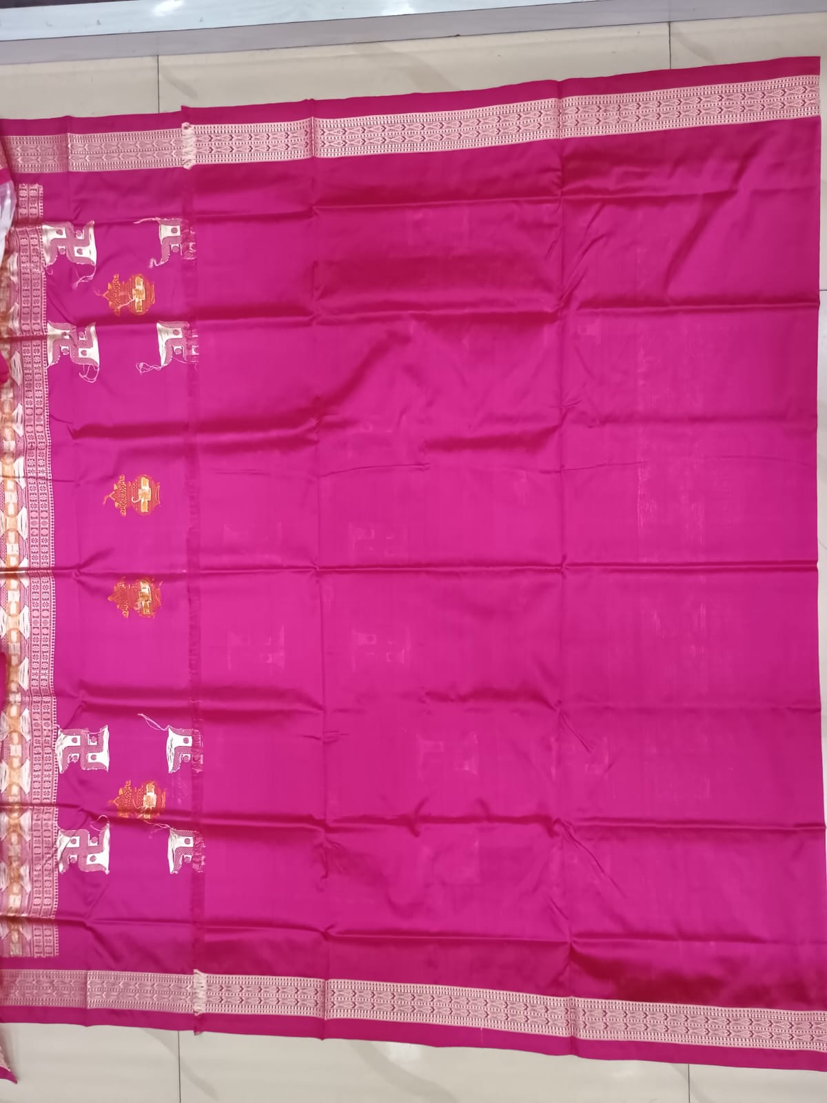 White Magenta Swastik Kalash Silk Saree