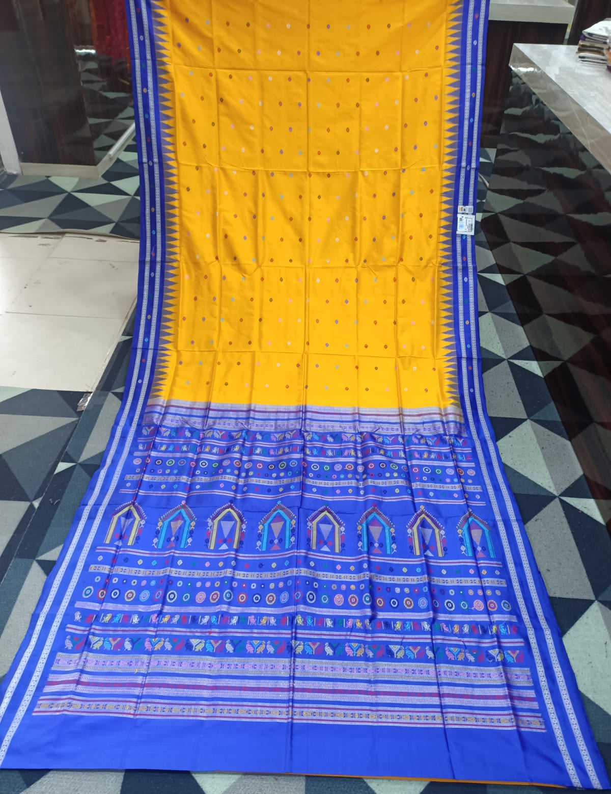 Yellow Blue Dolabedi Silk Saree
