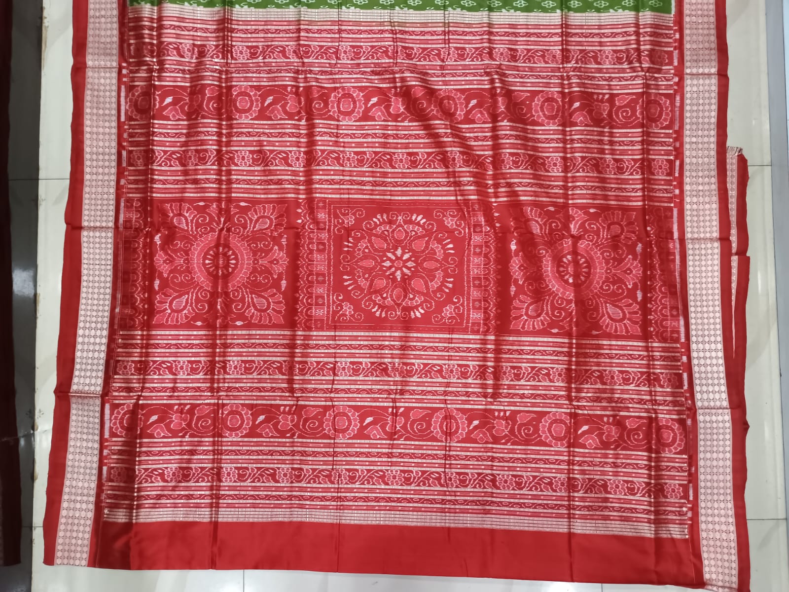 Mehendi Green Red Tribal & Flower Design Sambalpuri Silk Saree