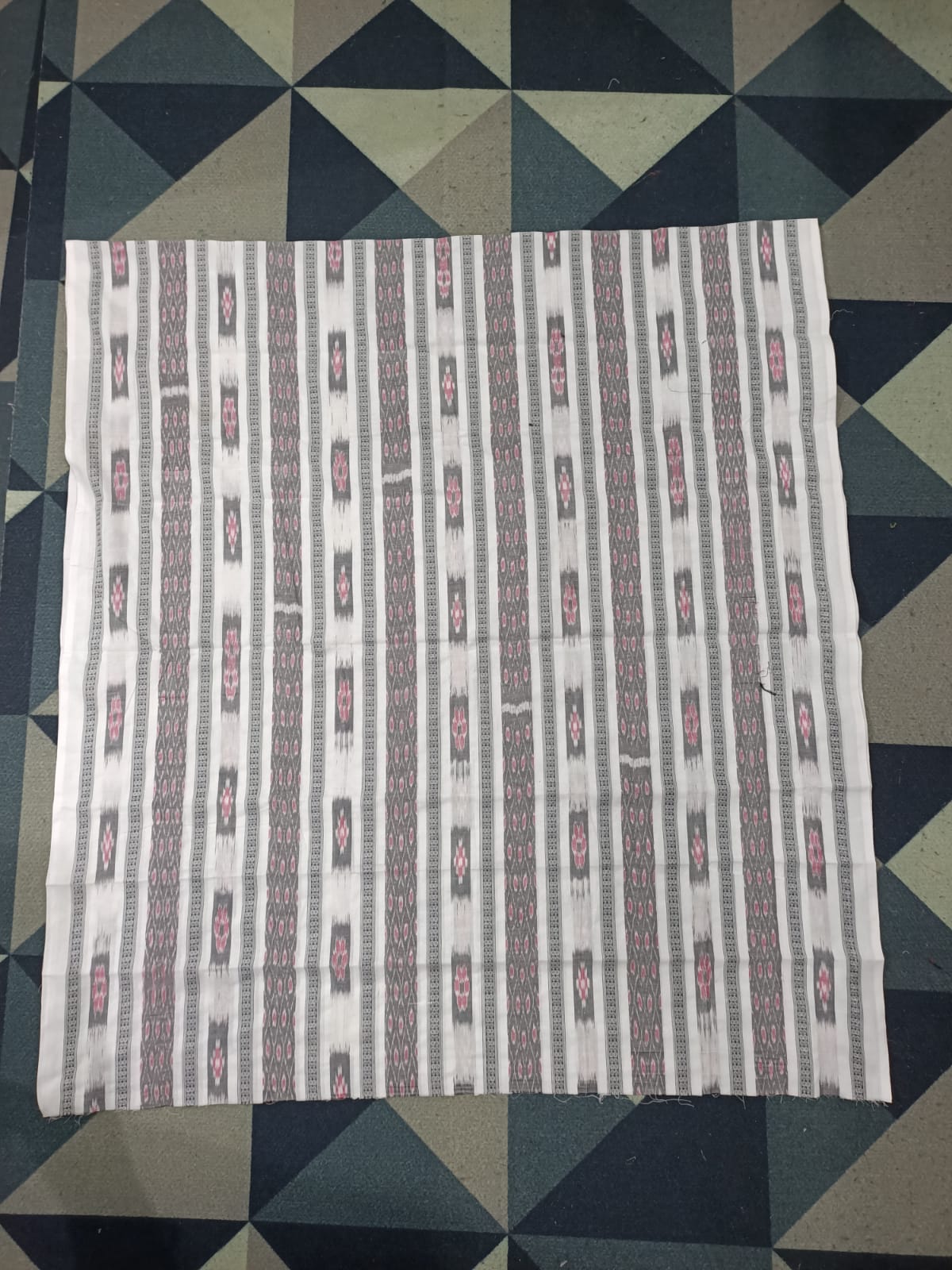 White Grey Ikat Disign Handwoven Odisha Ikat Unstitched Dress Material Set (Top 2.5m, Dupatt2.5m, Bottom 2m)