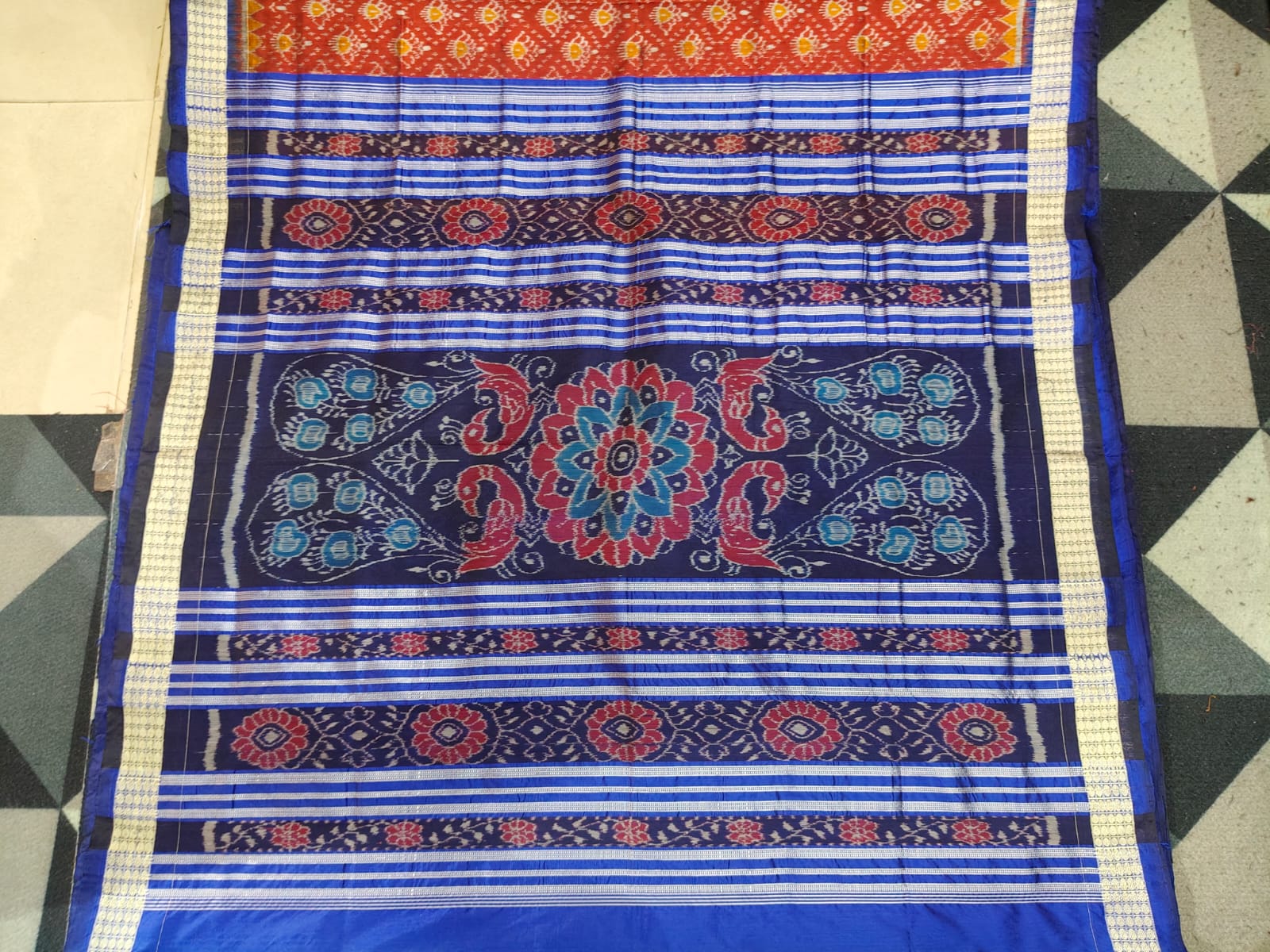 Maroon Blue Flower Odisha Handloom Sambalpuri Silk Saree