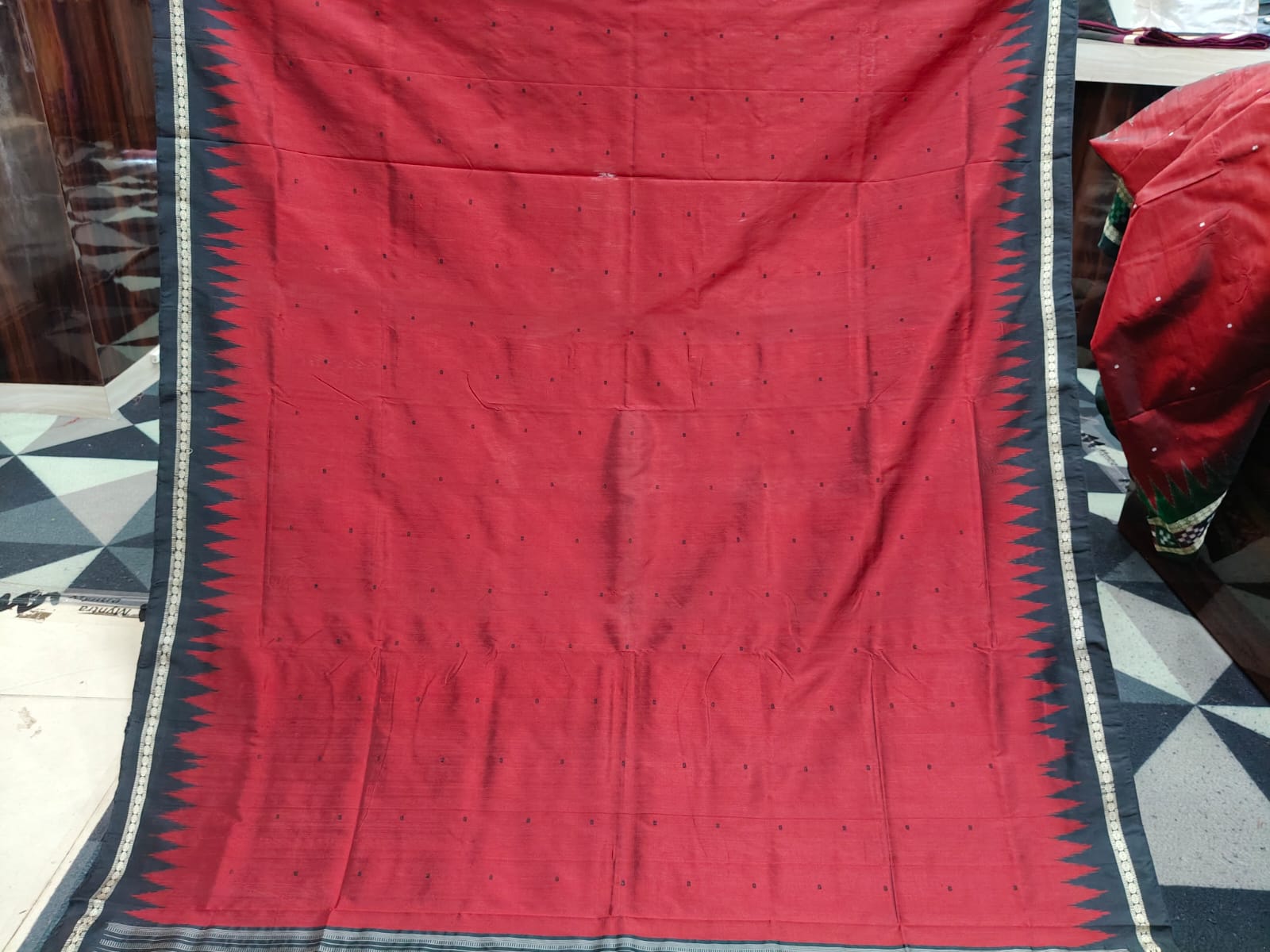 Maroon Black Ek Phulia Odisha Handloom Bomkai Silk Saree