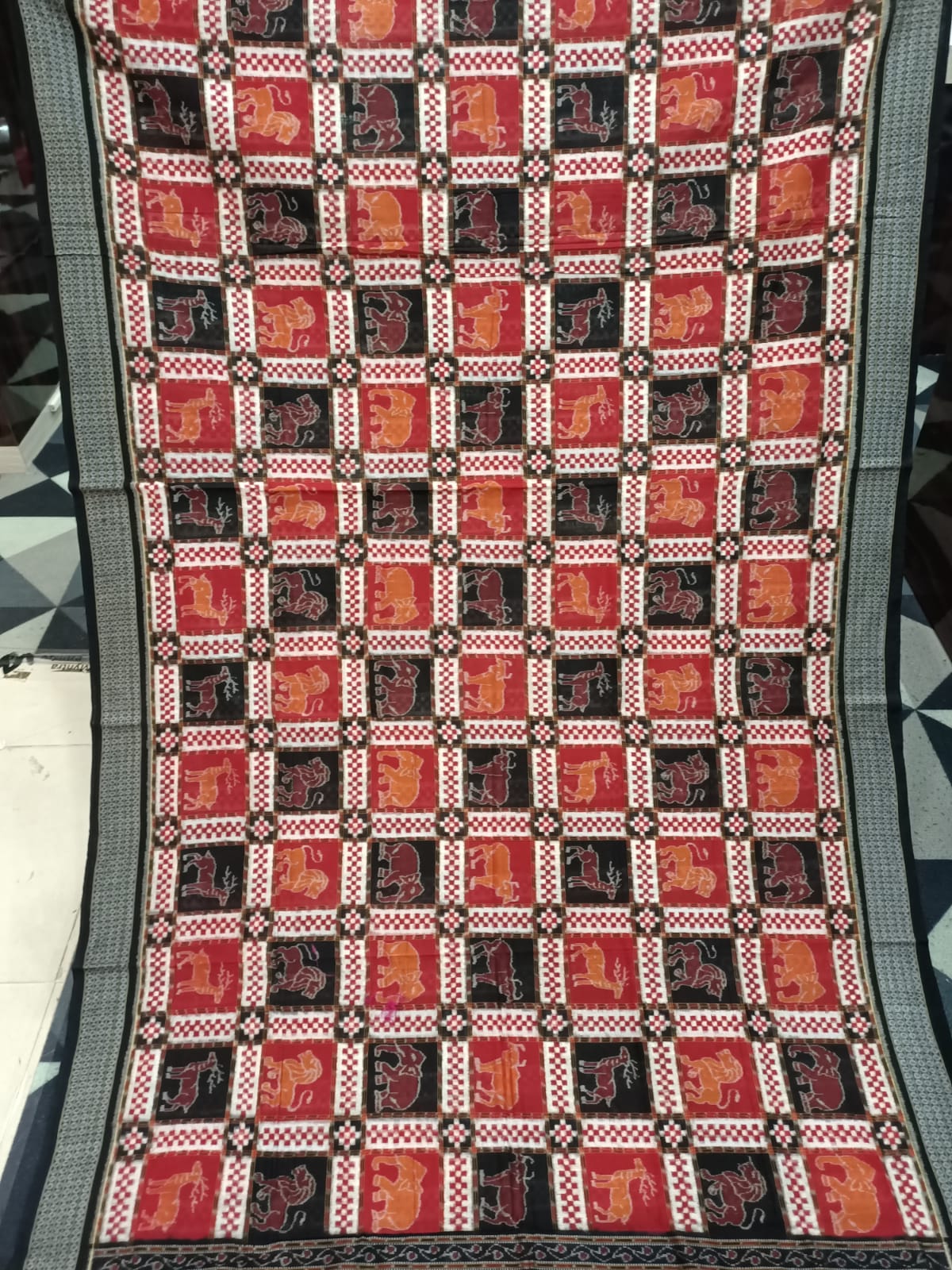 Black Maroon White 7 Kothi Animal Design Sambalpuri Cotton Saree