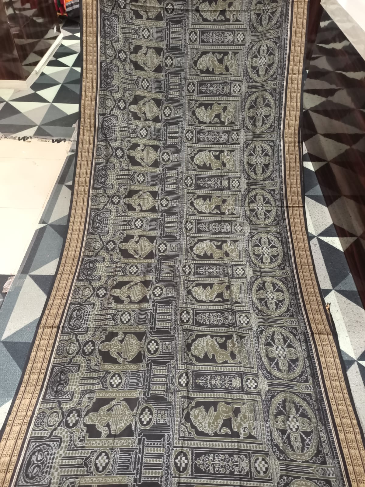 Black Mehendi Green Konark Chakra & Dancer Design Sambalpuri Cotton Saree