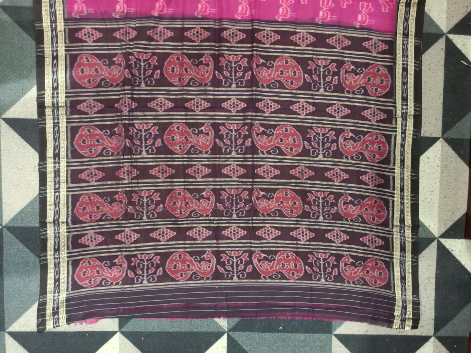 Magenta Black Birds Design Khandua Cotton Saree