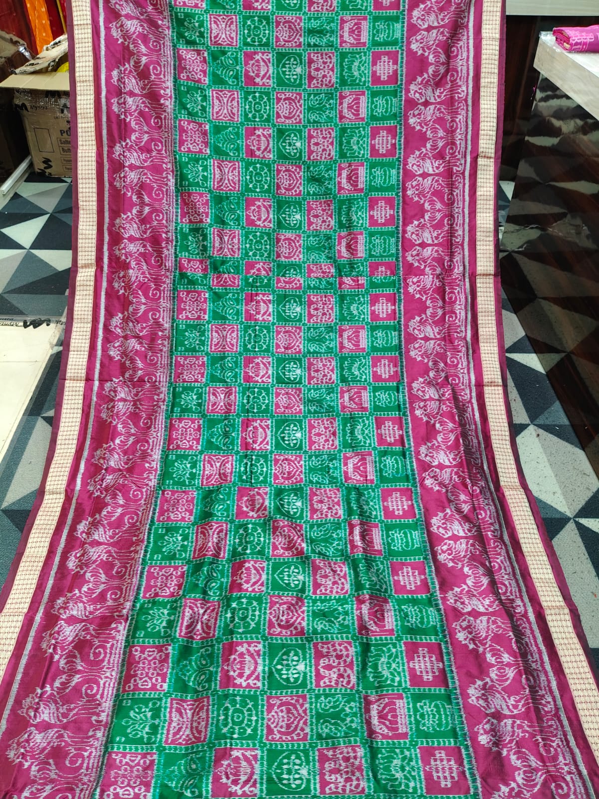 Green Magenta 7 Kothi & Scot Lion Sambalpuri Semi Silk Saree
